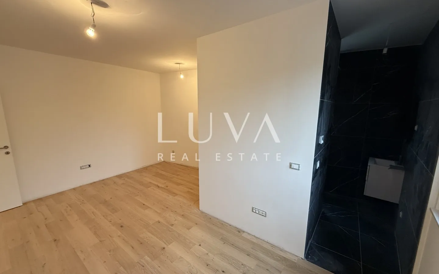 Zagreb, Fraterščica – Neubau 4-Zimmer-Wohnung + 2 Außenstellplätze + 1 Garagenstellplatz, 124 m²