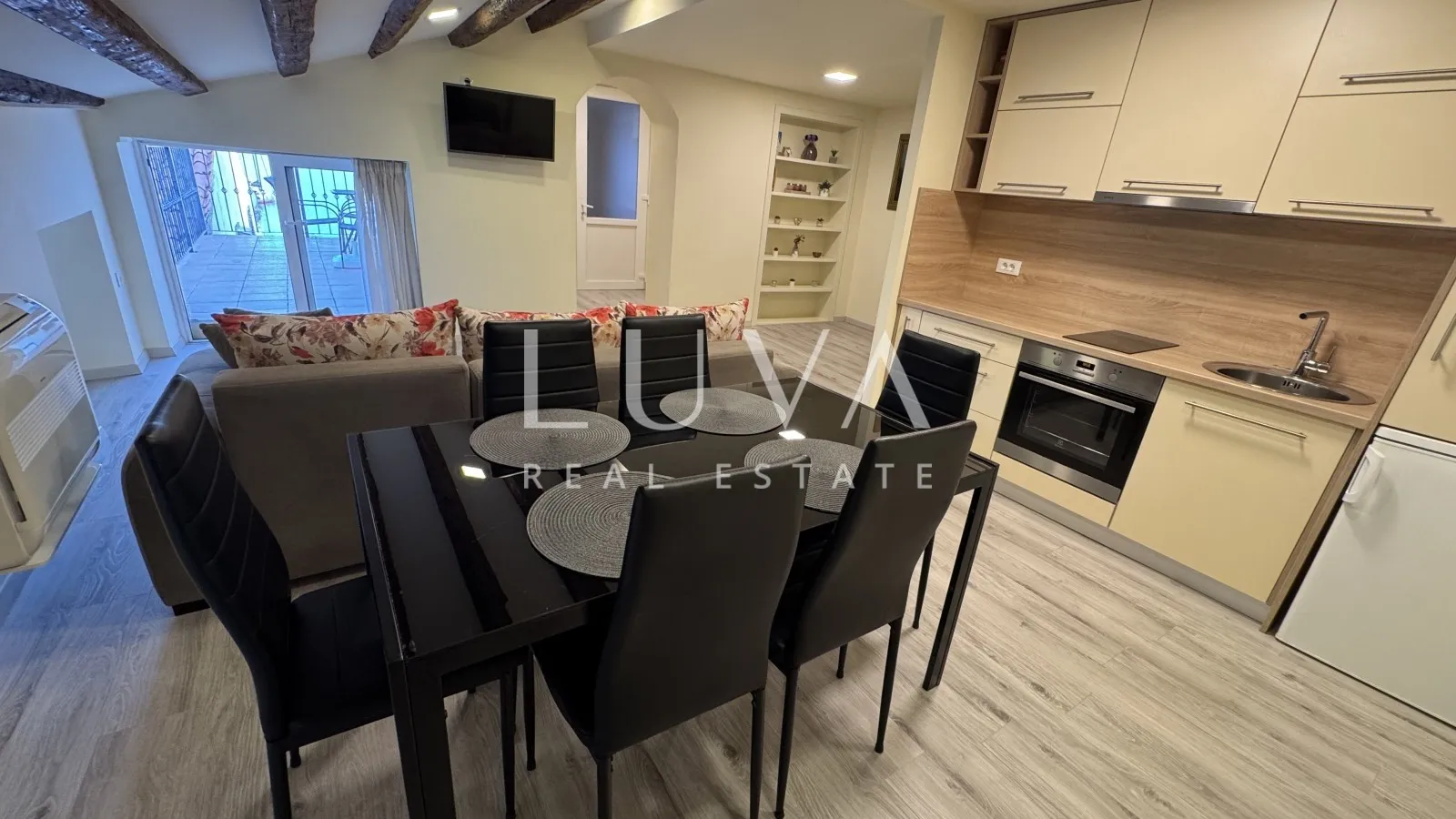 Istra, Poreč, jednosoban stan s predivnim pogledom, 48 m2