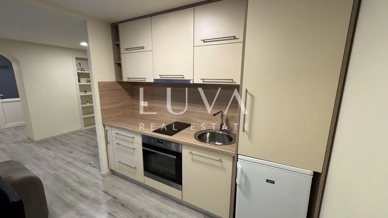 Istra, Poreč, jednosoban stan s predivnim pogledom, 48 m2