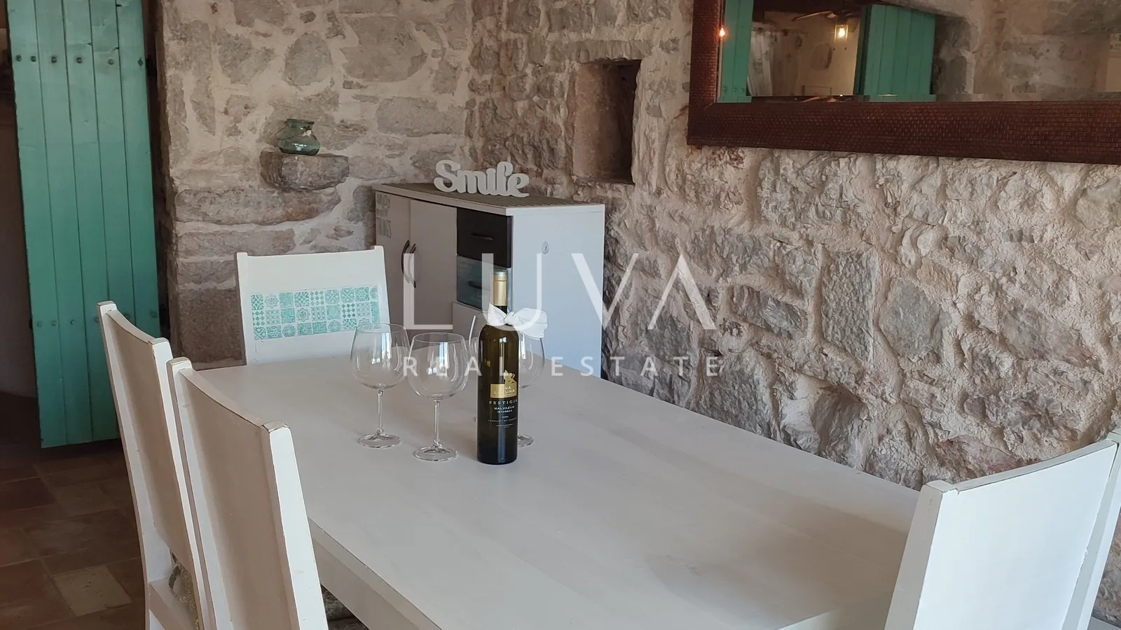 Hvar, Vrbanj – Authentic Stone House with Pool for Sale