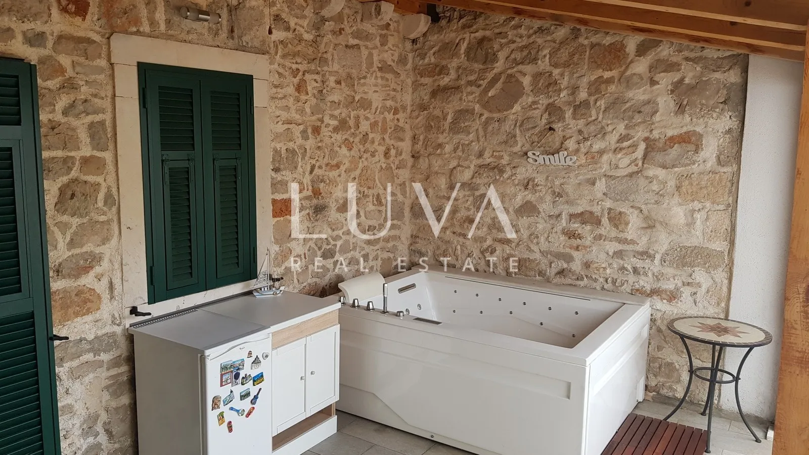 Hvar, Vrbanj – Authentic Stone House with Pool for Sale