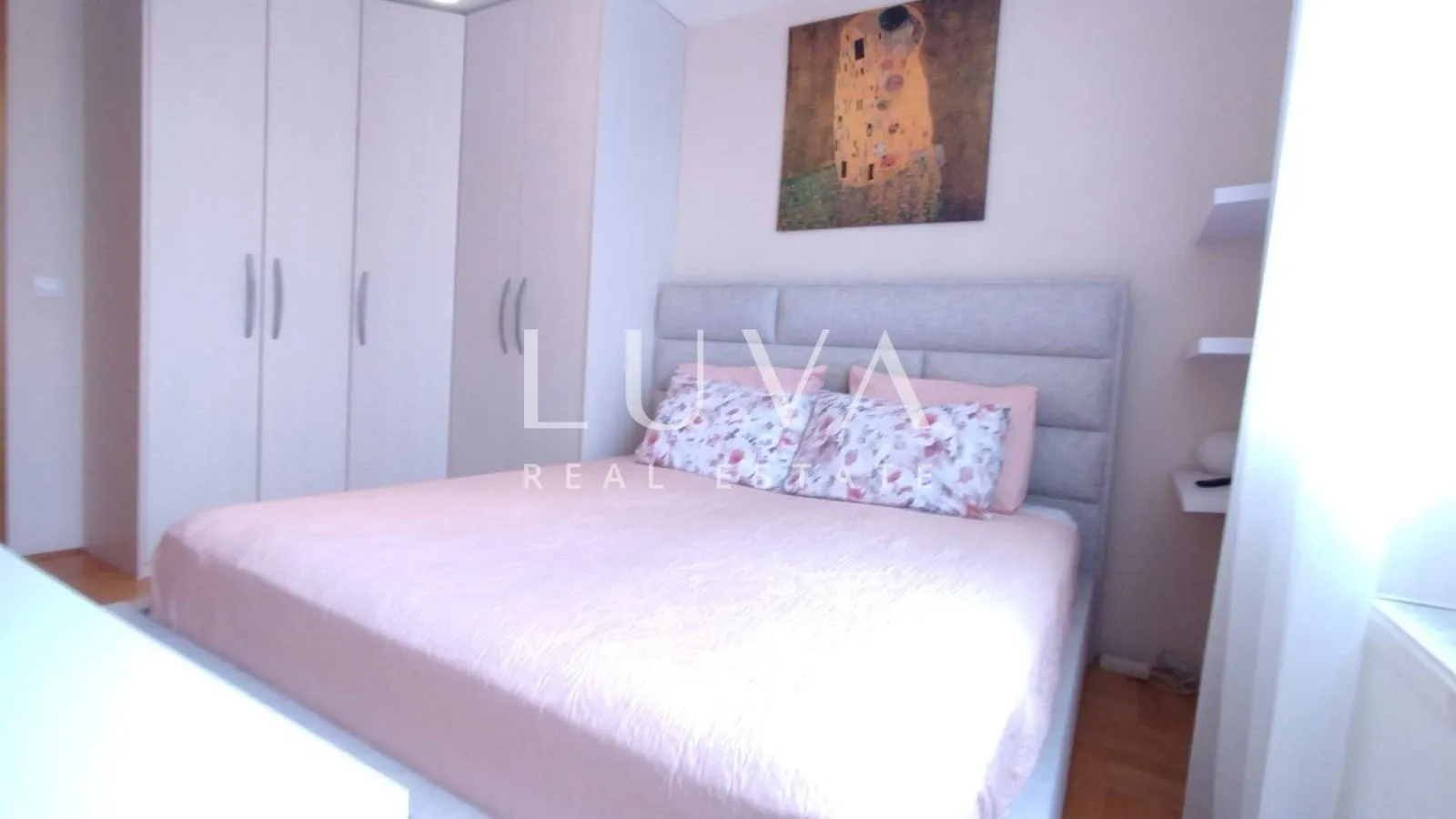 Veliko Polje, 4-room apartment, 109,61m2, with garage, for sale