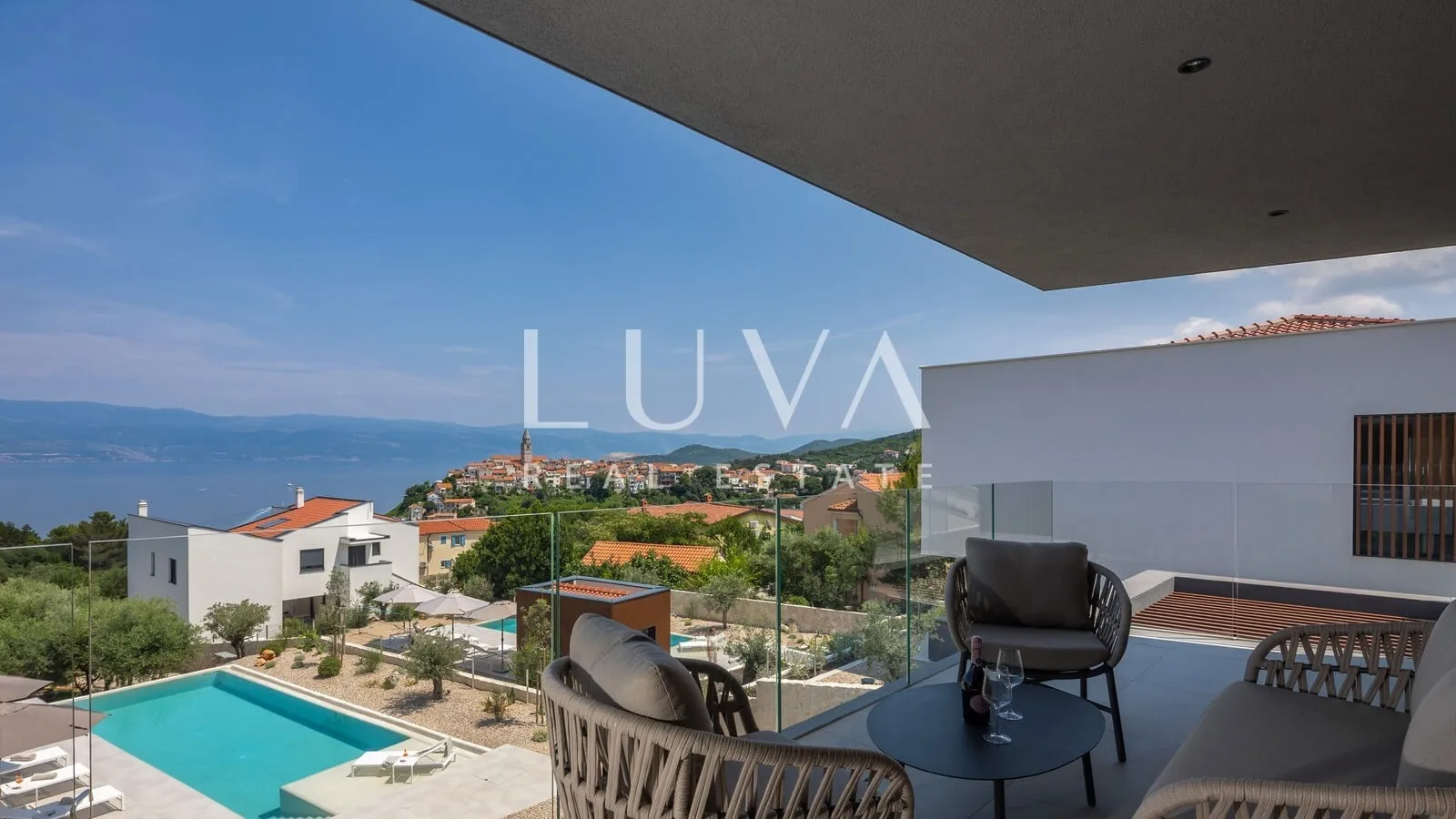 Vrbnik, Krk, Villa mit Pool zur Langzeitmiete