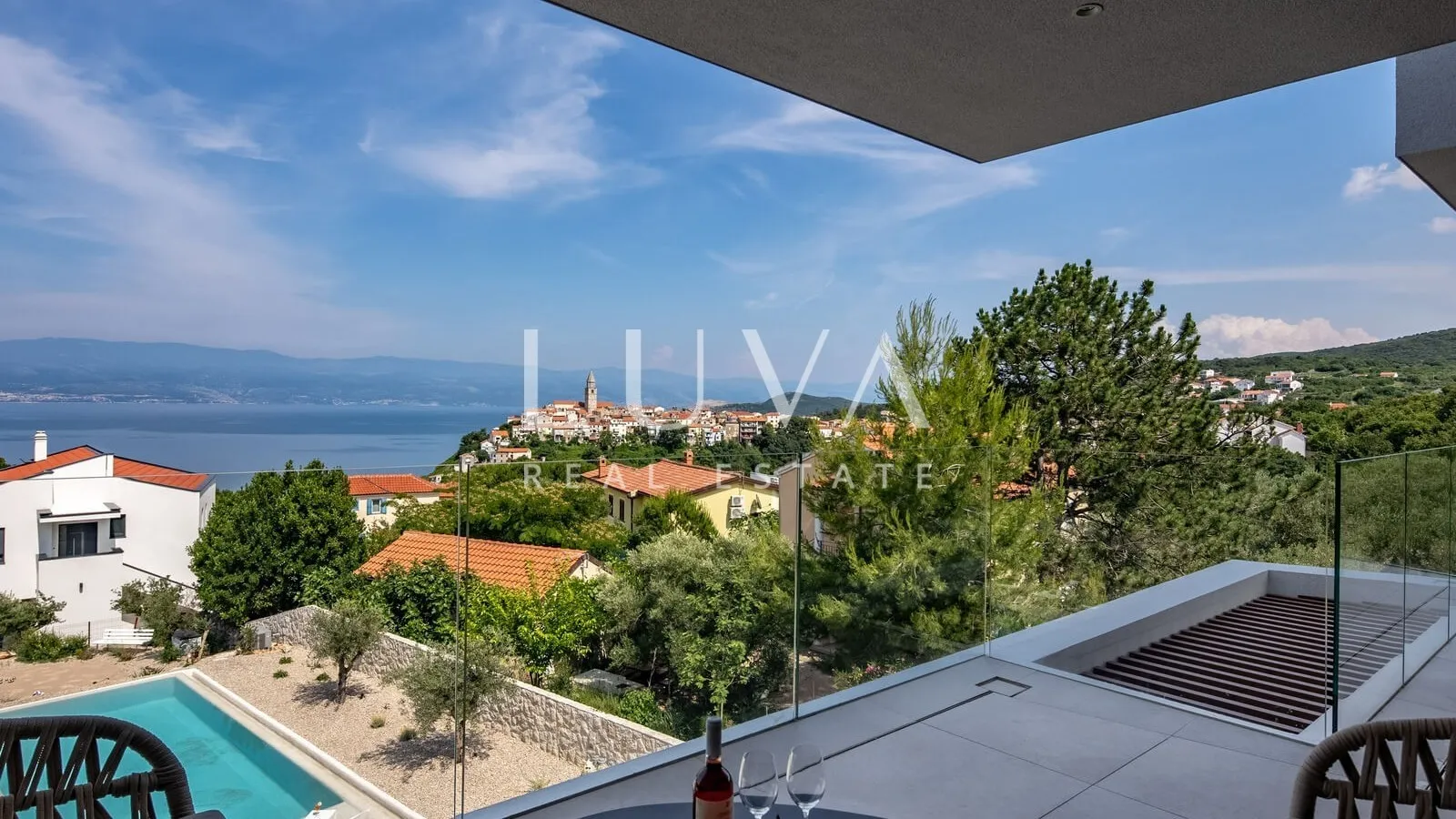 Vrbnik, Krk, vila blizu mora za dugoročni najam
