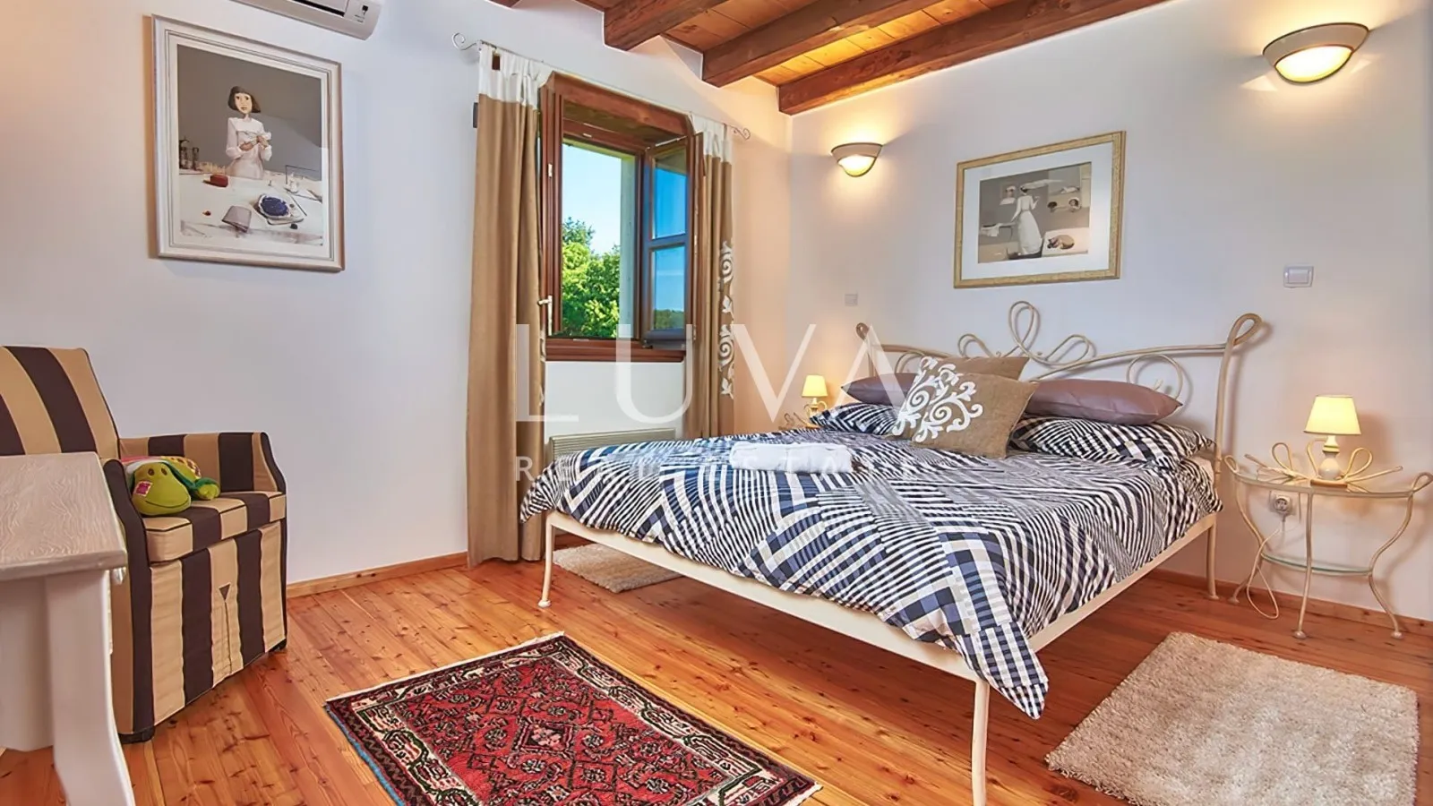 Karojba, Motovun, Istra, kamena kuća s bazenom na prodaju