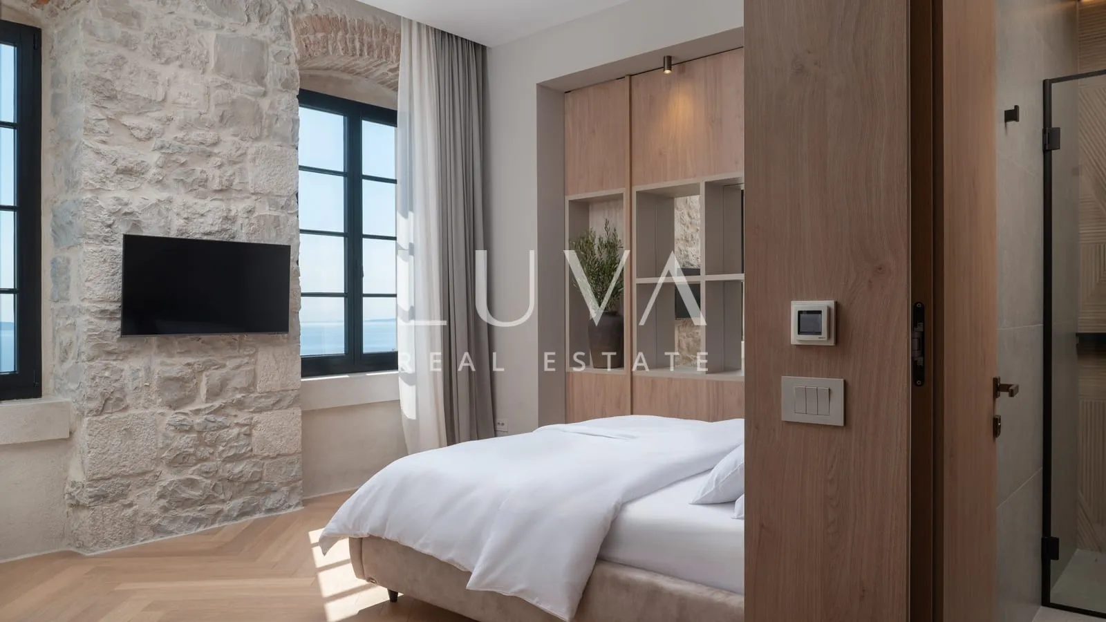 Podstrana, Split, luksuzna vila s bazenom za dugoročni najam