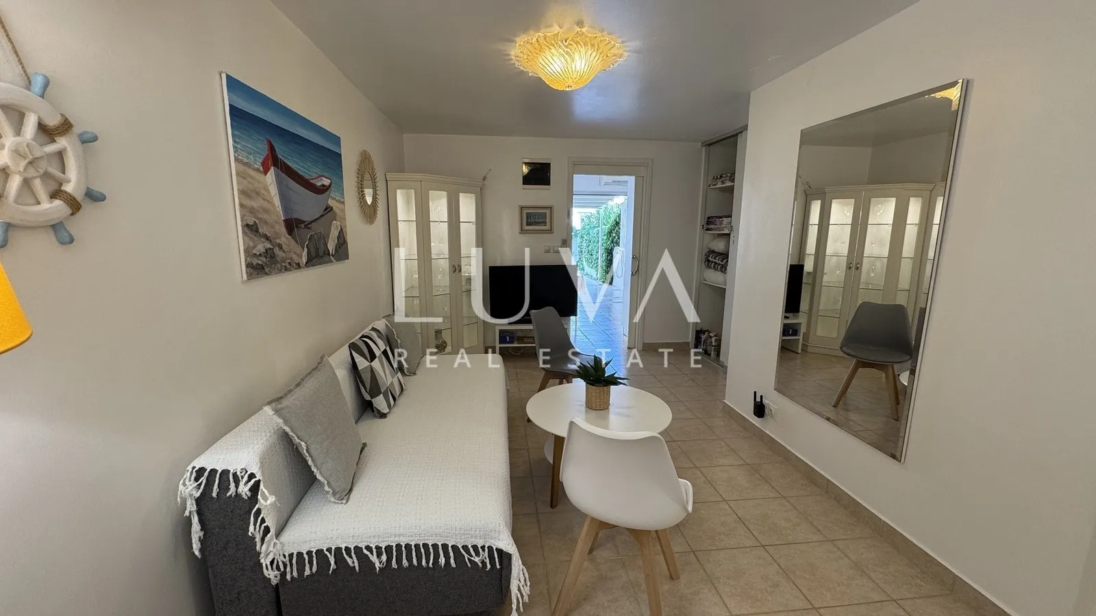 Istria, Novigrad, two-floor house near the sea, 93 m2