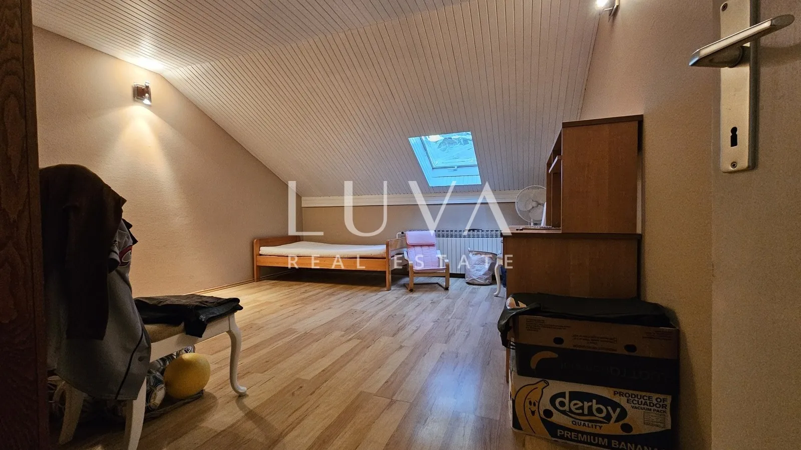 Zagreb, Kraljevec, obiteljska kuća 260m2 na prodaju