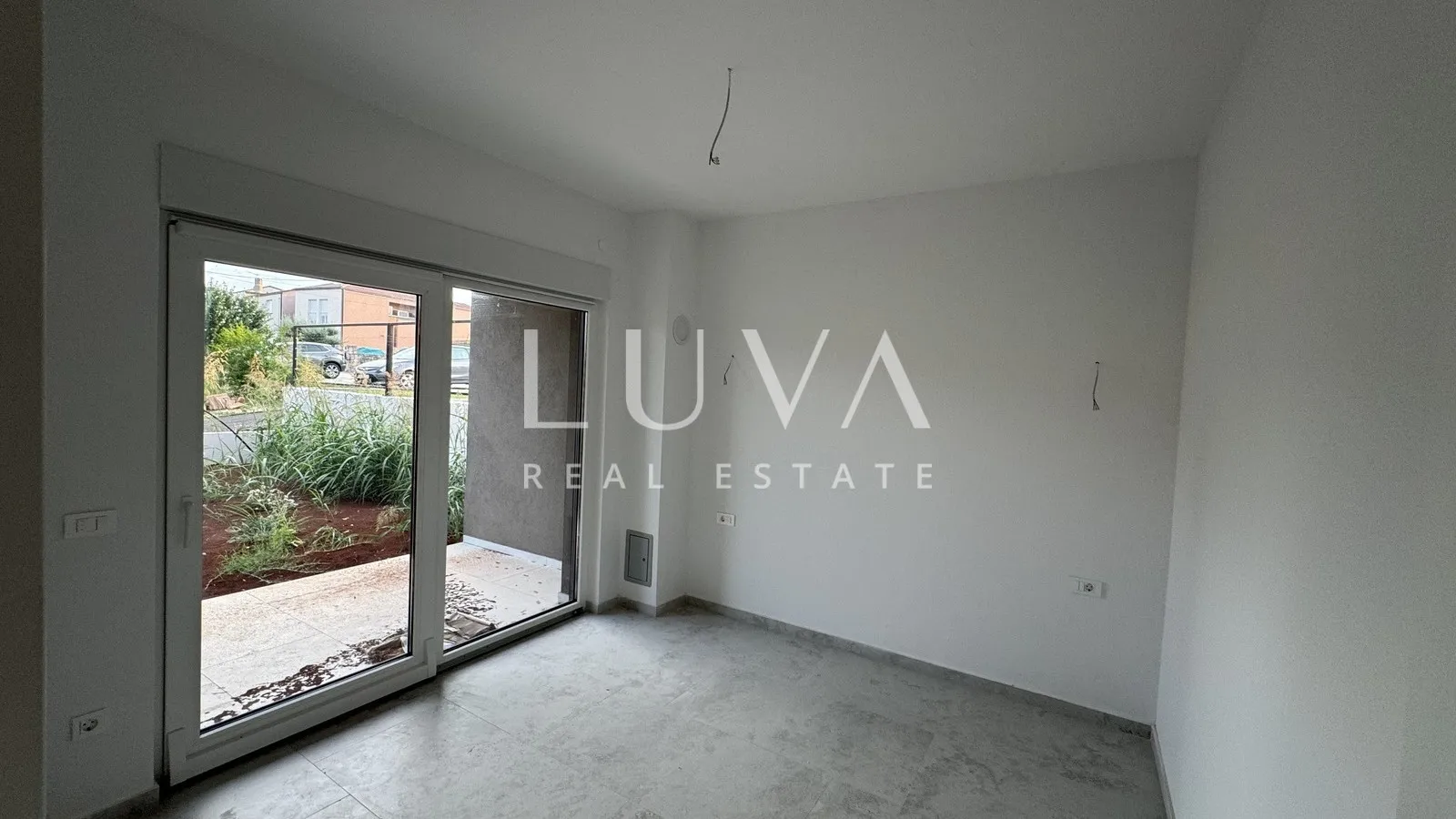 Istrien, Tar, moderne Erdgeschosswohnung mit Garten, 88,16 m2