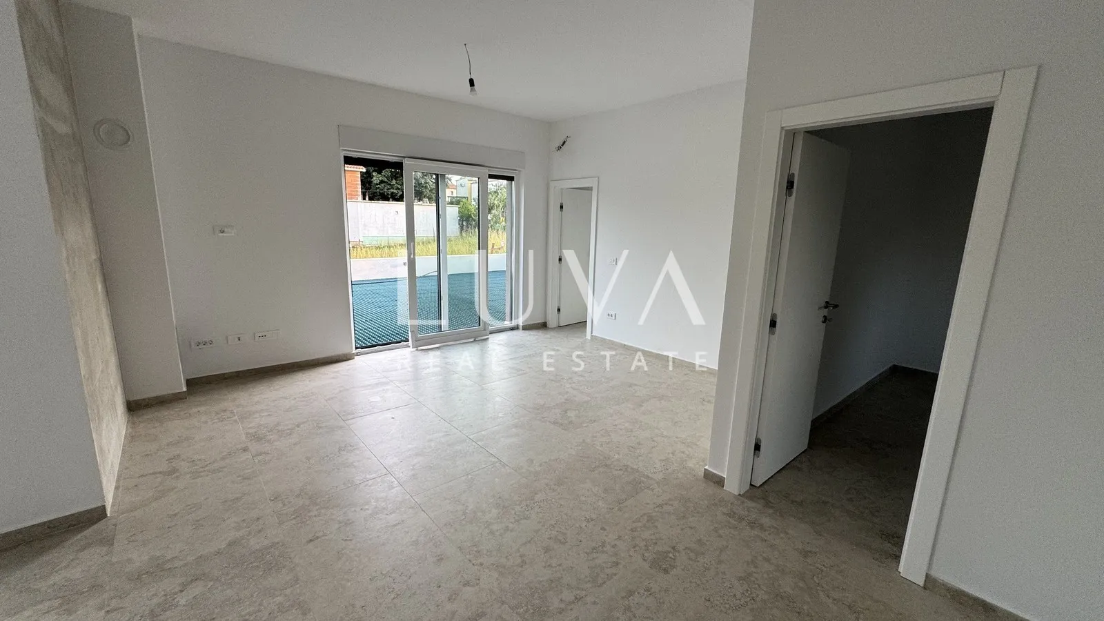 Istrien, Tar, moderne Erdgeschosswohnung mit Garten, 76,27 m2