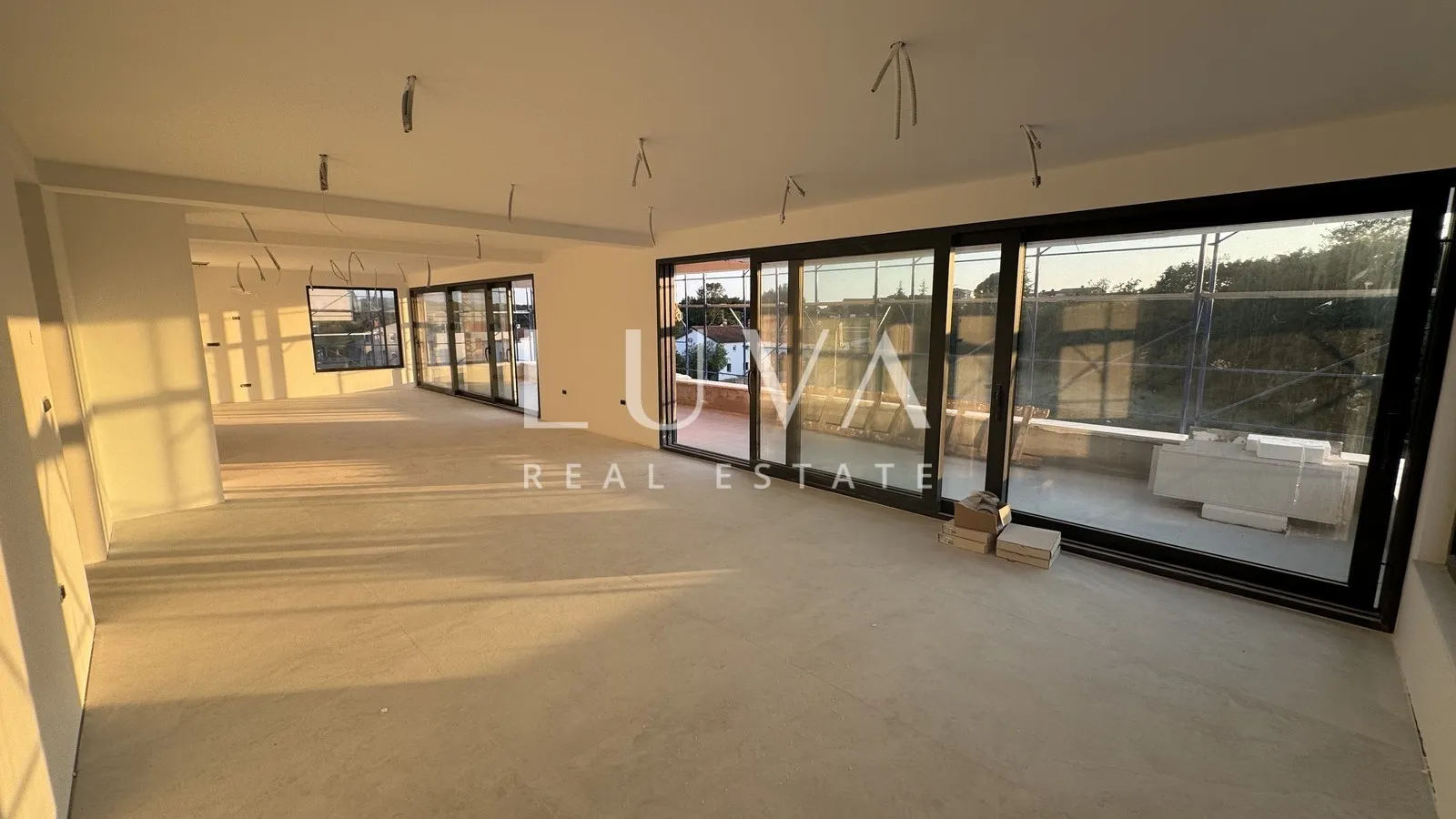 Istrien, Poreč, moderne Penthouse-Wohnung mit Dachterrasse, 181,45 m2