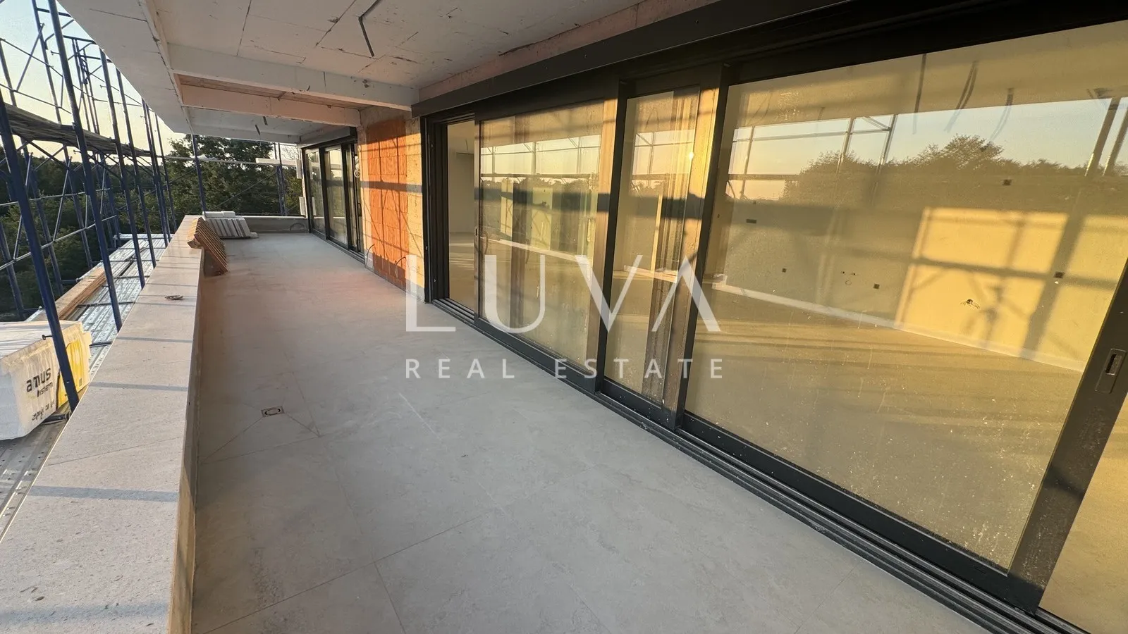 Istrien, Poreč, moderne Penthouse-Wohnung mit Dachterrasse, 181,45 m2