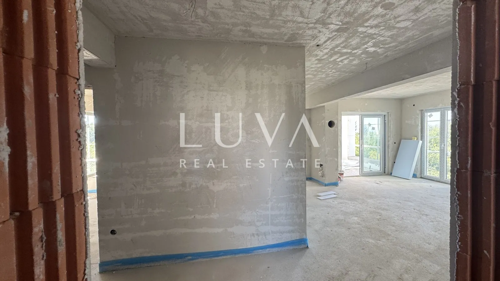 Poreč, Mali Maj, moderne Wohnung im ersten Stock, 91,28 m2