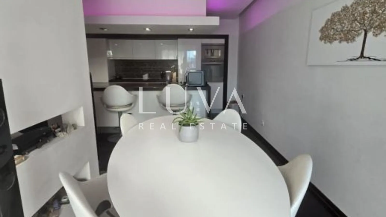 Zagreb, Vrbani, luksuzan trosoban stan 92m2, prodaja