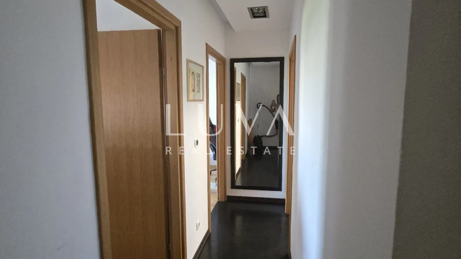 Zagreb, Vrbani, luksuzan trosoban stan 92m2, prodaja