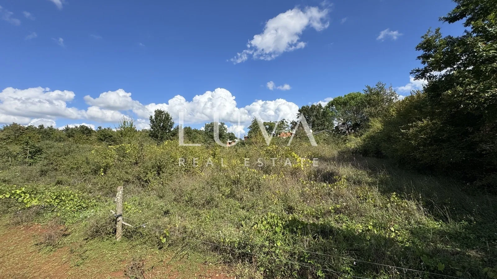 Istra, Poreč, građevinsko zemljište 926m2 na prodaju