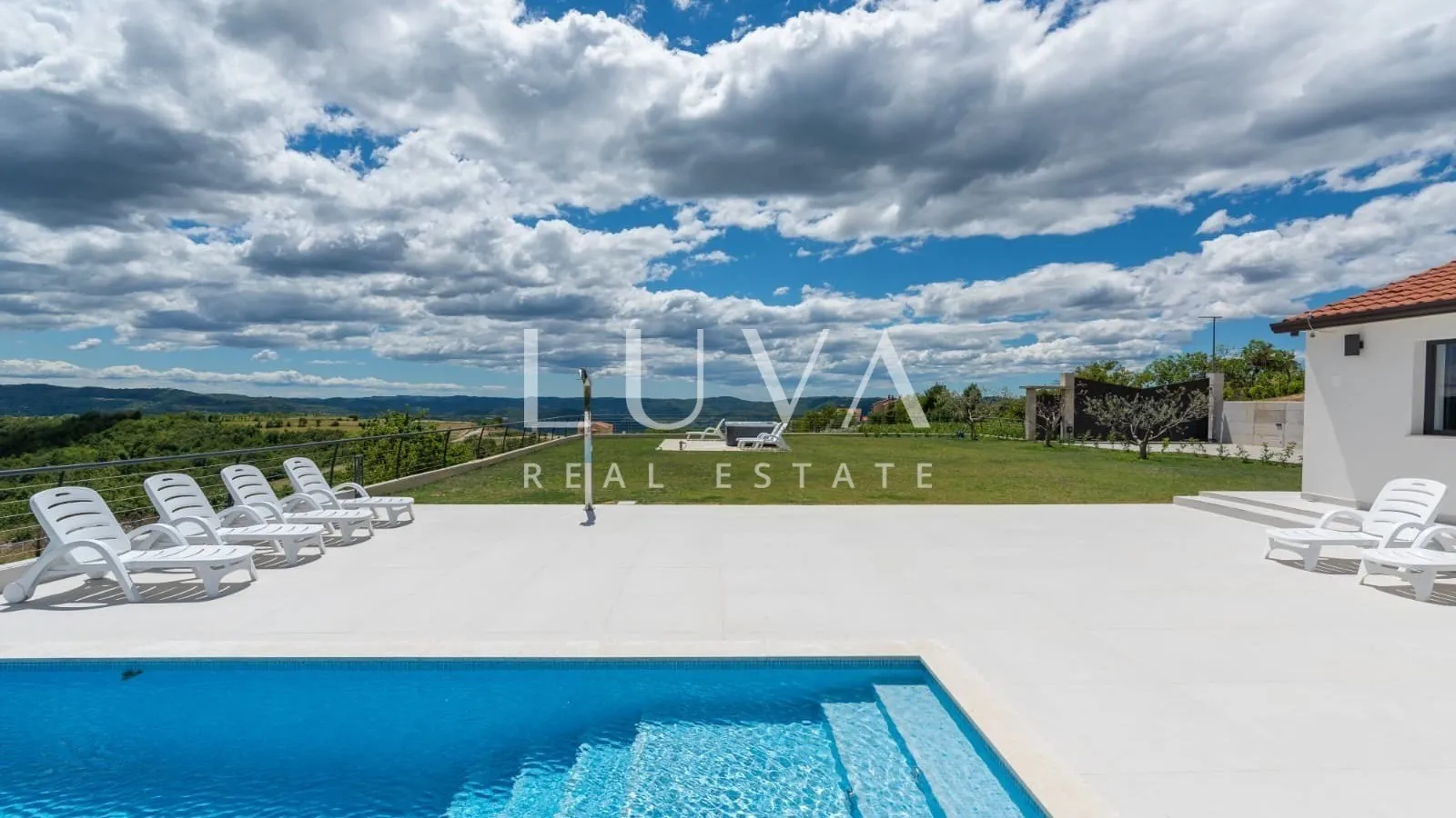 Istra, Vrh, moderna vila s jedinstvenim pogledom, 190 m2
