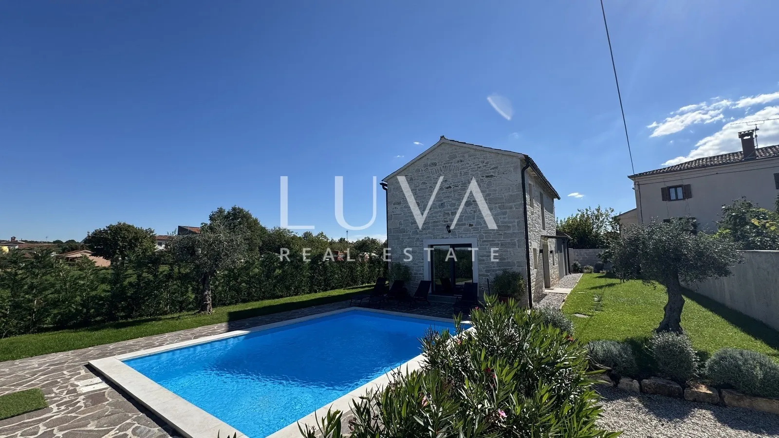 Istria, Poreč, modern stone house with pool, 133 m2