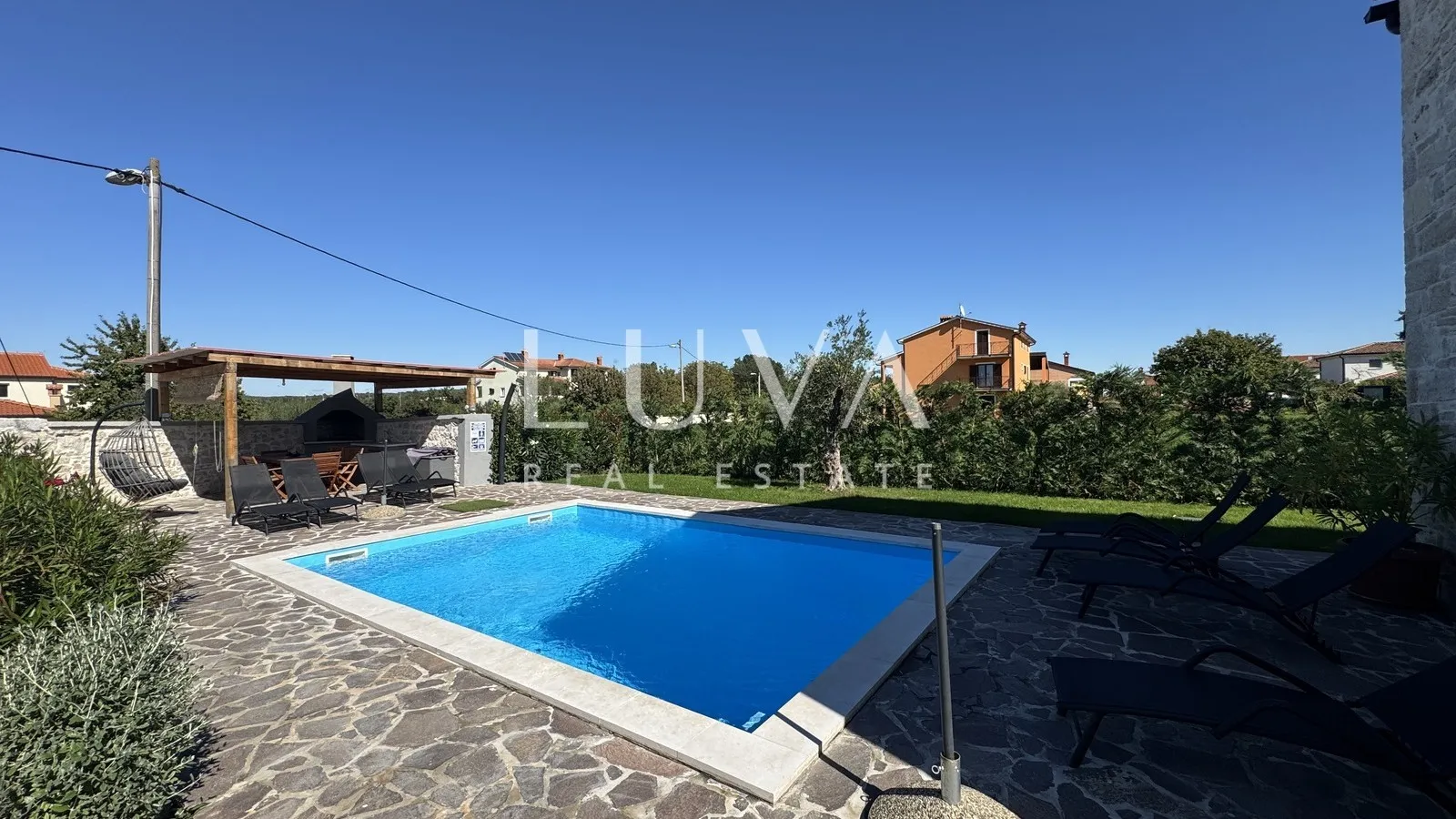 Istria, Poreč, modern stone house with pool, 133 m2