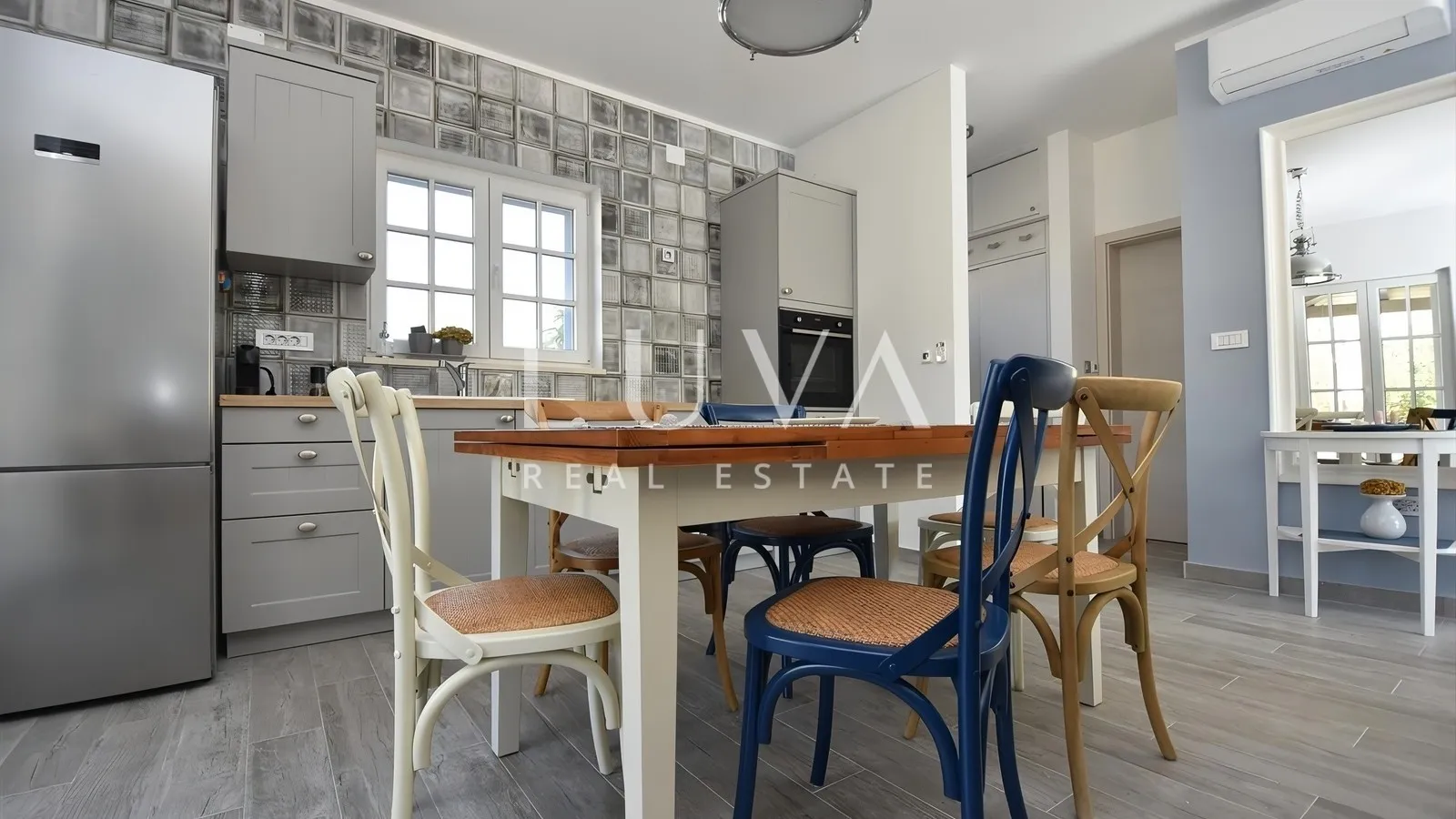 Luxury house 148m2 with a pool for sale, Murter Betina