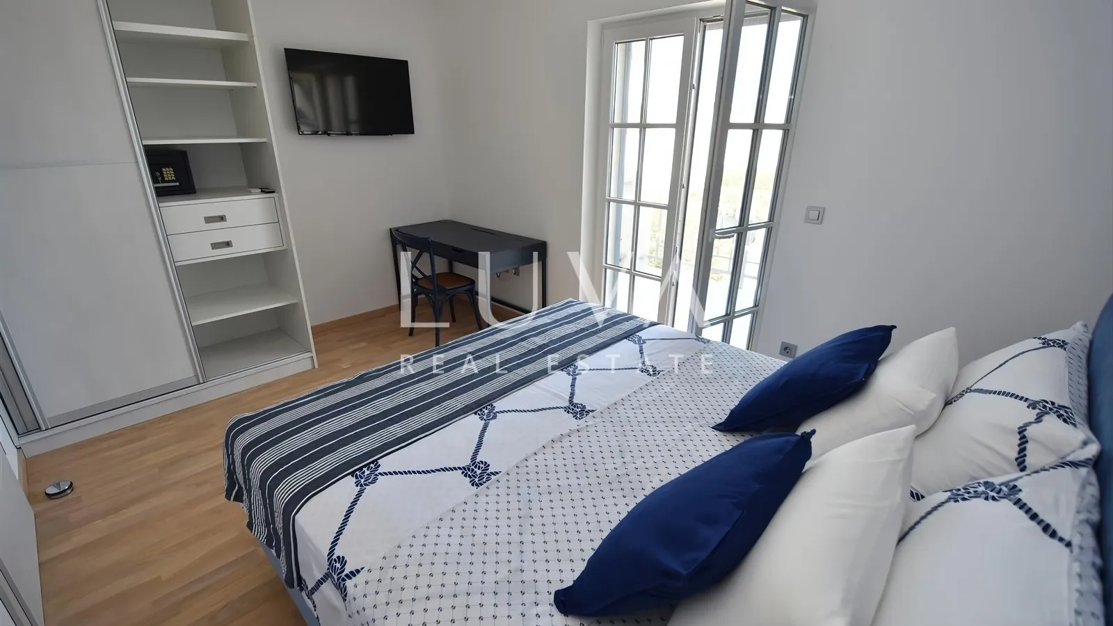 Luxury house 148m2 with a pool for sale, Murter Betina