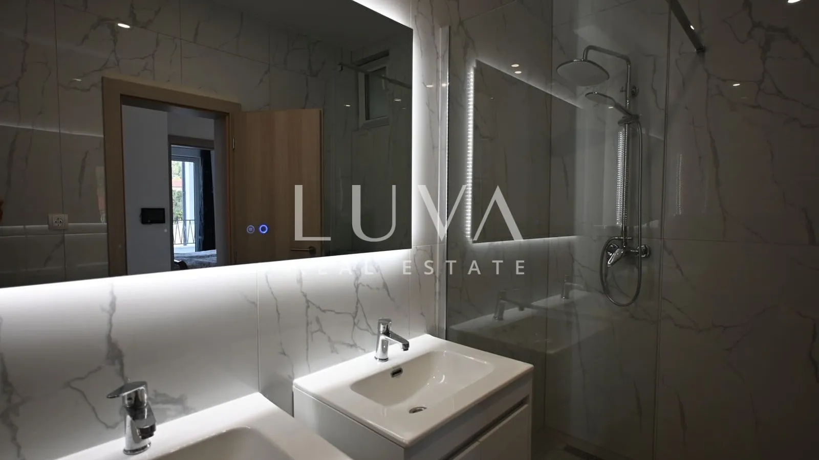 Marina, Trogir, apartman 75 m2 blizu mora na prodaju