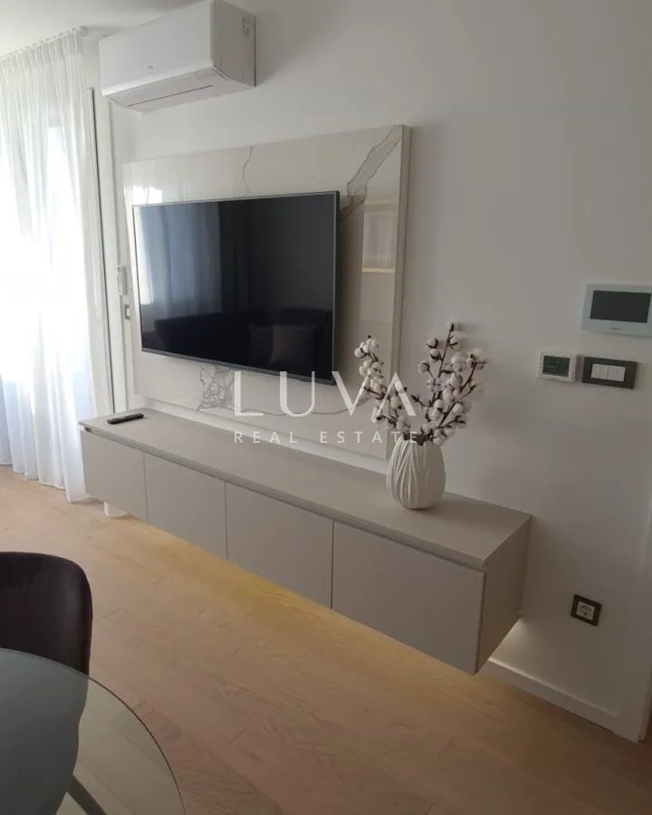 Zagreb, Špansko, luksuzno uređen 2s stan 44 m2 na prodaju