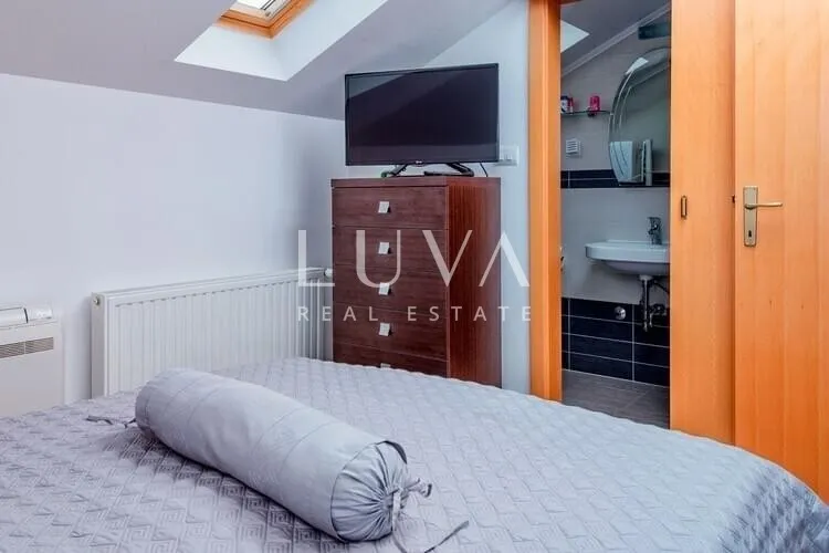 Hvar, Brusje, luksuzna vila s bazenom i pogledom na more na prodaju