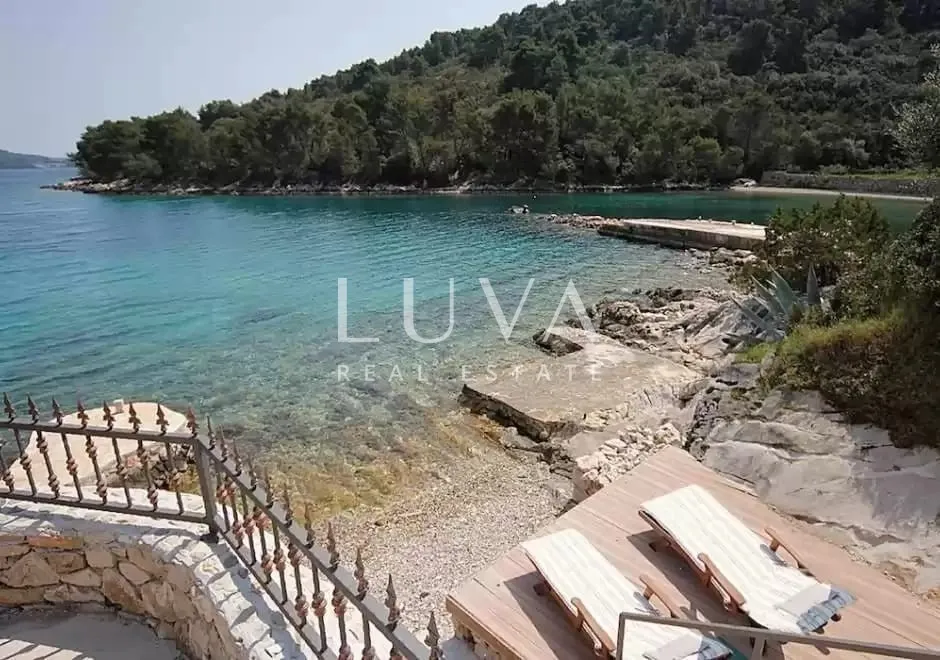 Hvar, Stari Grad, stone house by the sea for sale