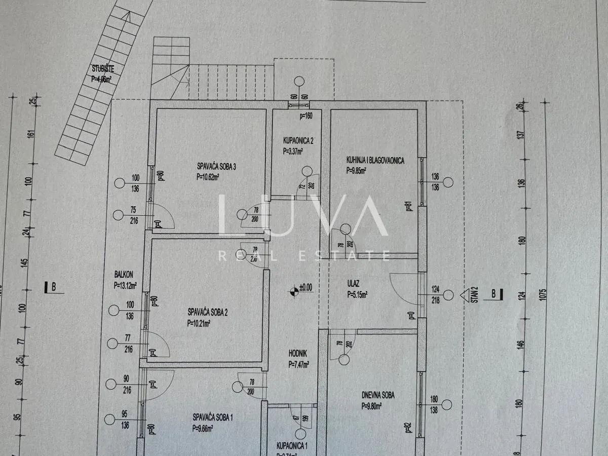 Marina, Trogir, prodaja dvojne kuće 247 m2 na 3 etaže + parking