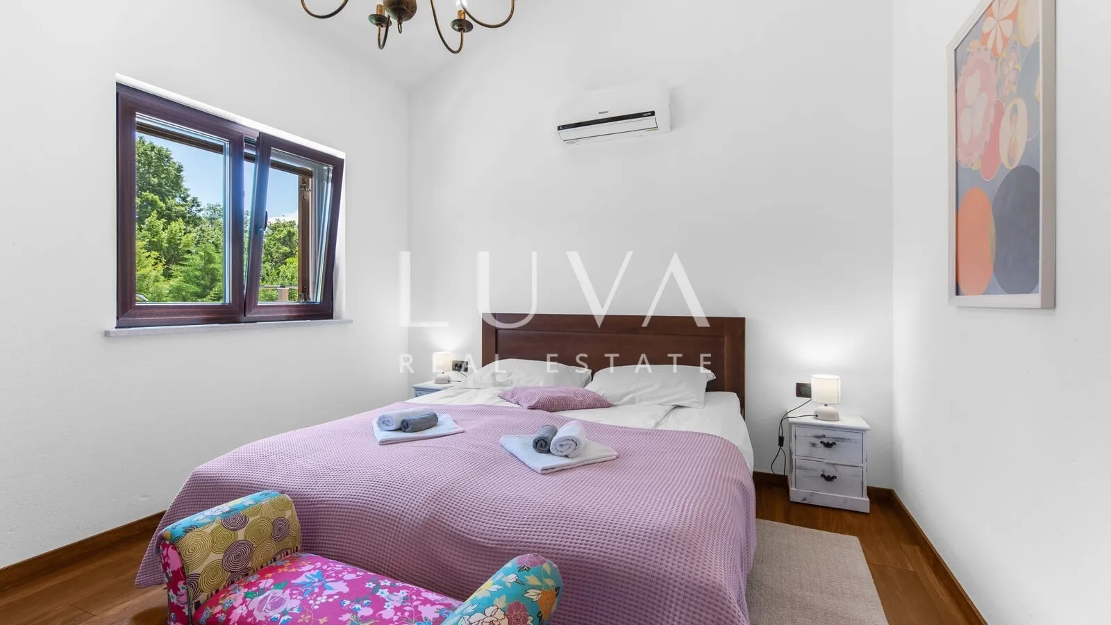 Istria, Pićan, villa with pool and tennis court for sale