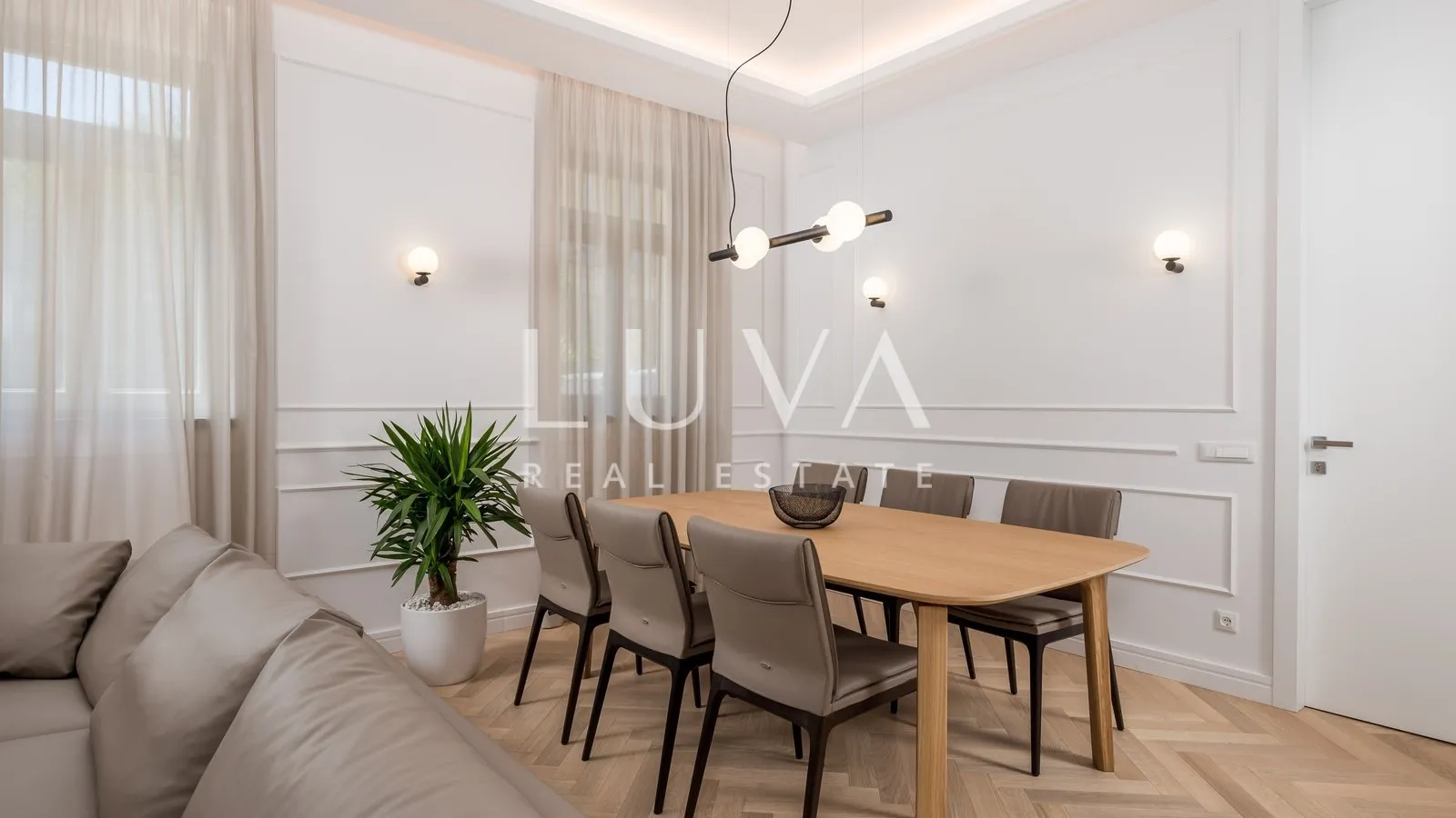 Opatija, strogi centar, luksuzan stan  91,67 m2 na prodaju