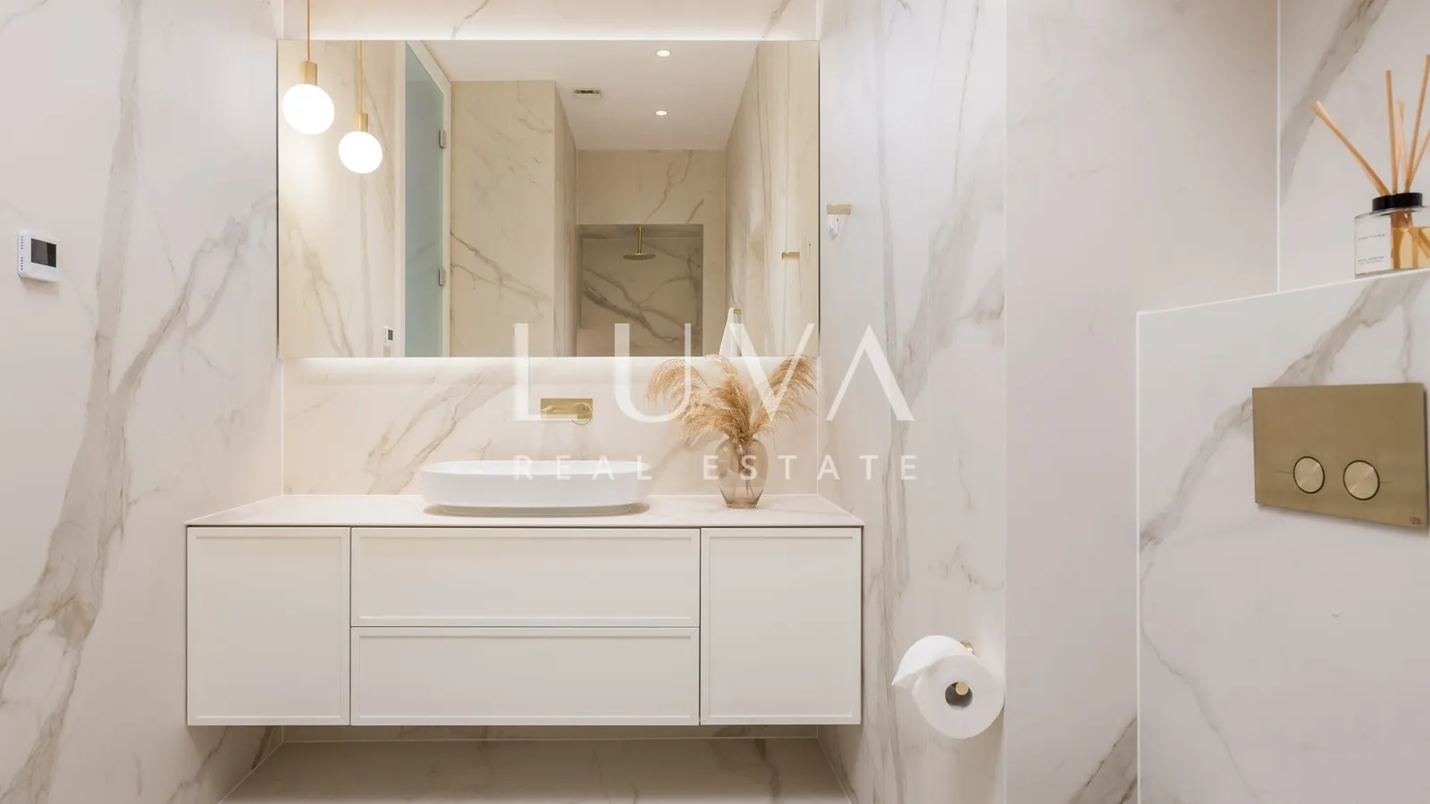 Opatija, strogi centar, luksuzan stan  91,67 m2 na prodaju
