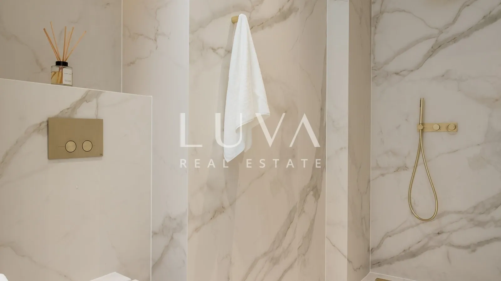 Opatija, strogi centar, luksuzan stan  91,67 m2 na prodaju