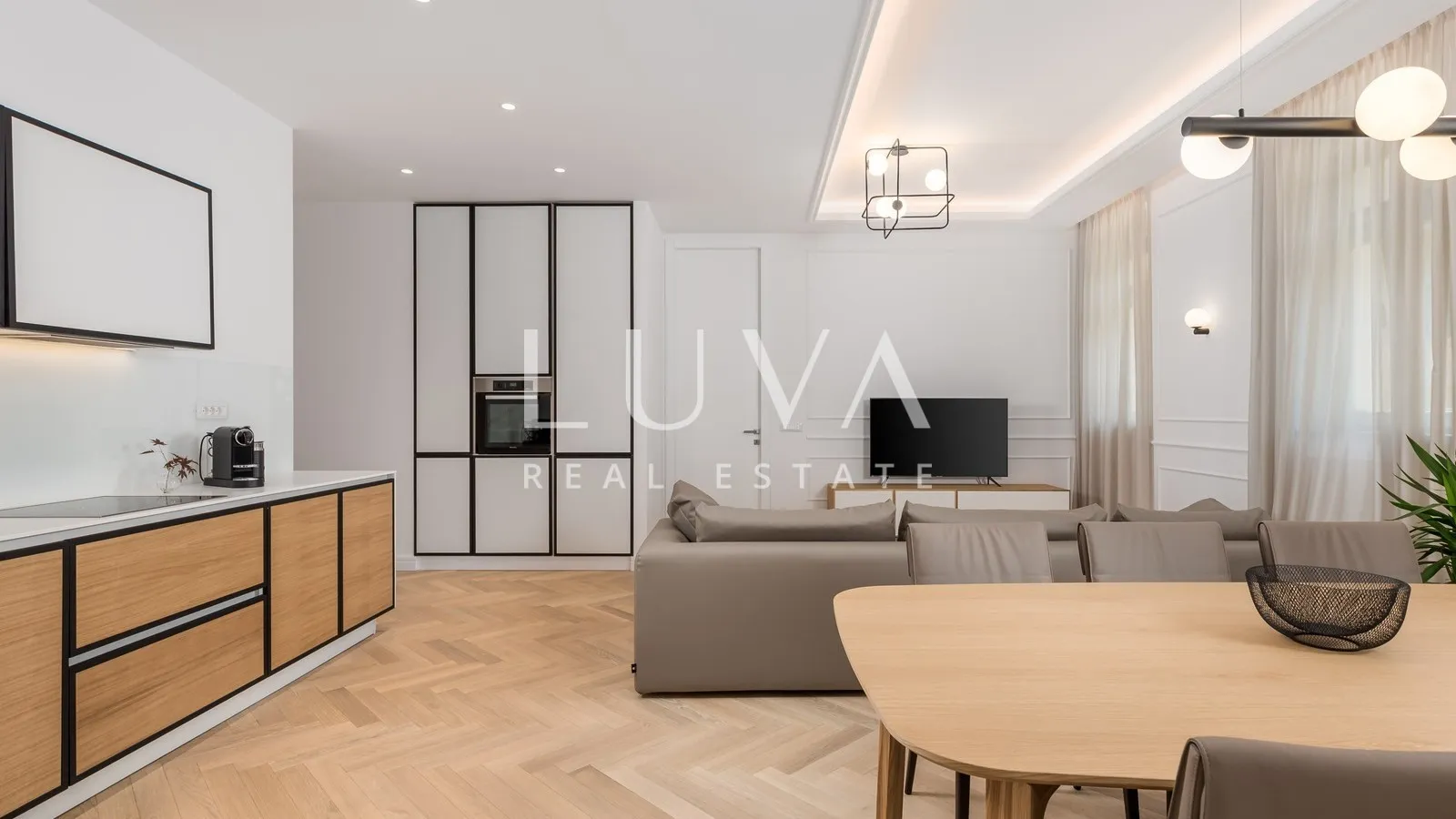 Opatija, strogi centar, luksuzan stan  91,67 m2 na prodaju