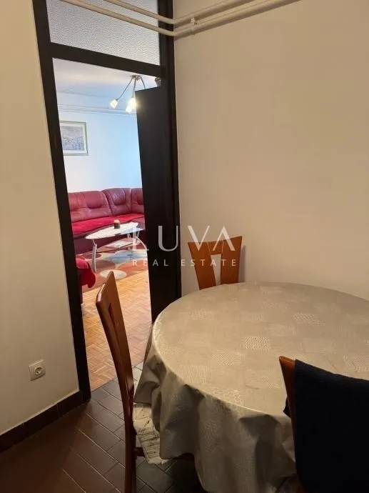 Zagreb, Prečko, trosobni stan s balkonom na 2. katu, 78,26 m²