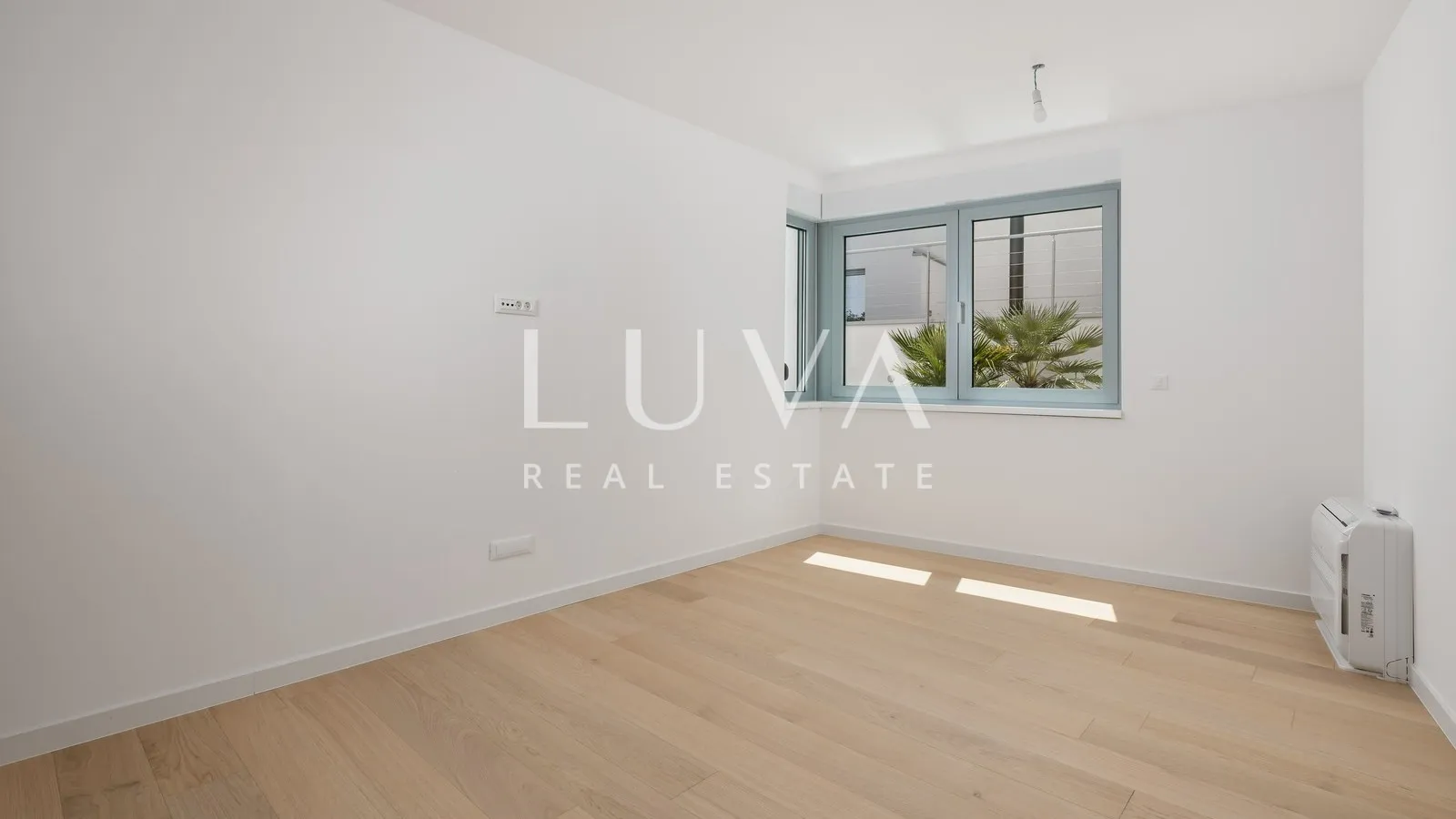 Opatija, luksuzna novogradnja s vrtom, stan NKP 134,33 m2