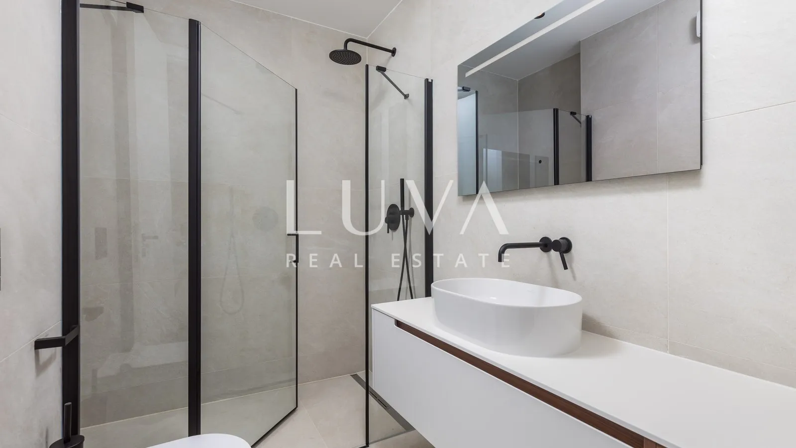 Opatija, luksuzna novogradnja s vrtom, stan NKP 134,33 m2