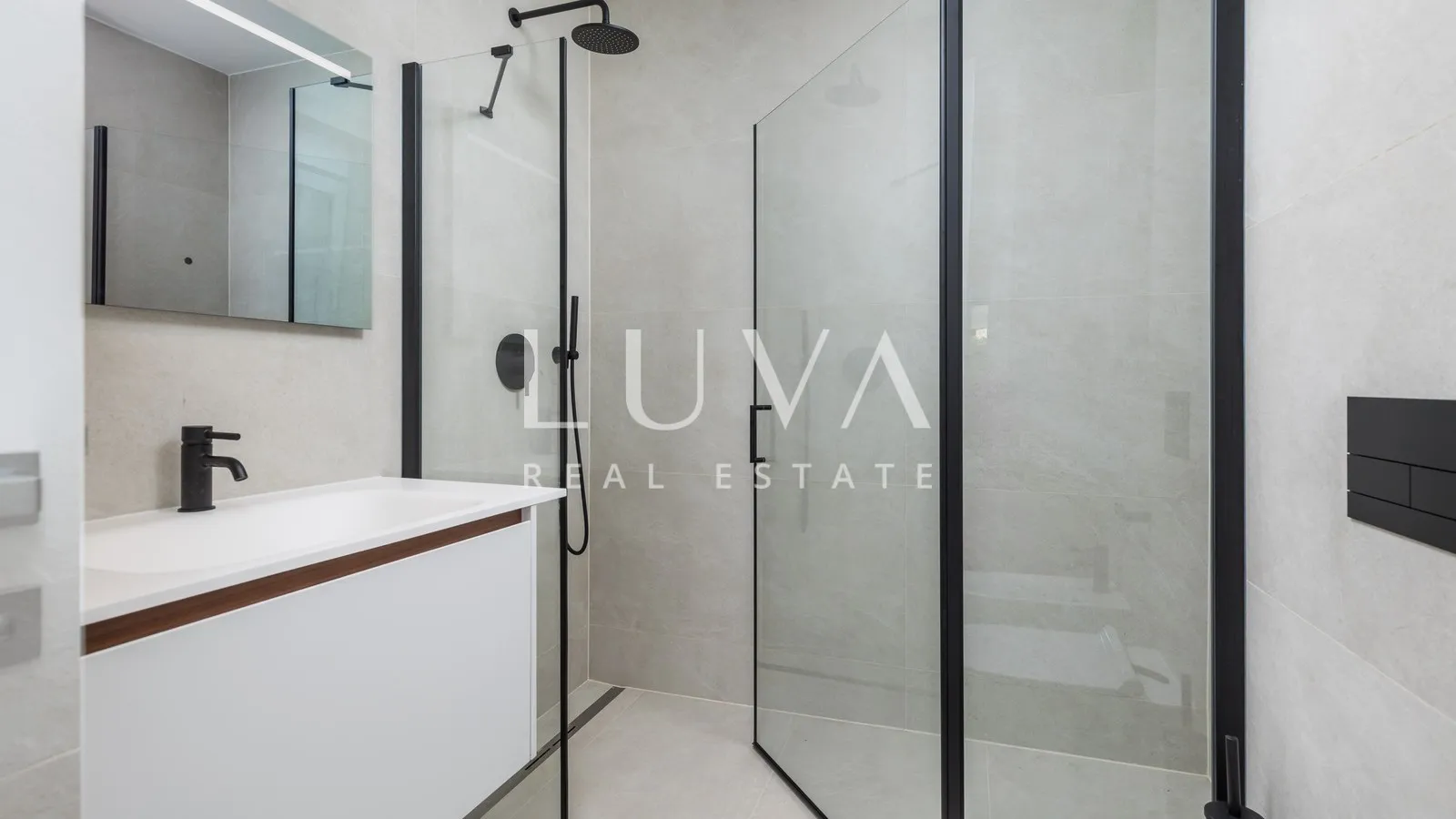 Opatija, luxury new building with garden, apartment NFA 125.81 m²