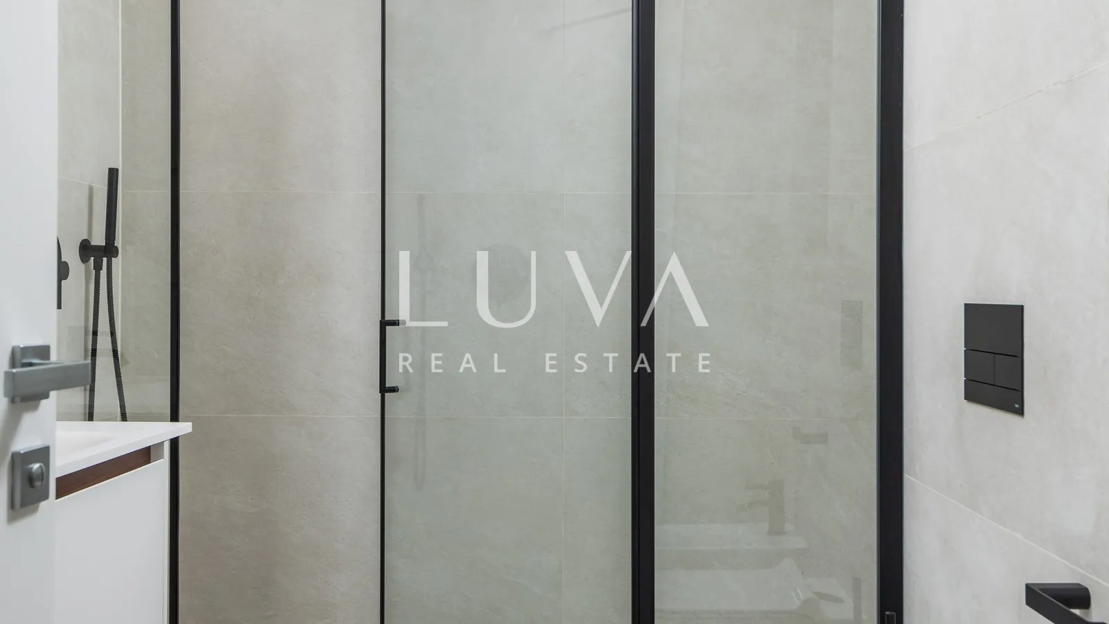 Opatija, luxury new building with garden, apartment NFA 125.81 m²