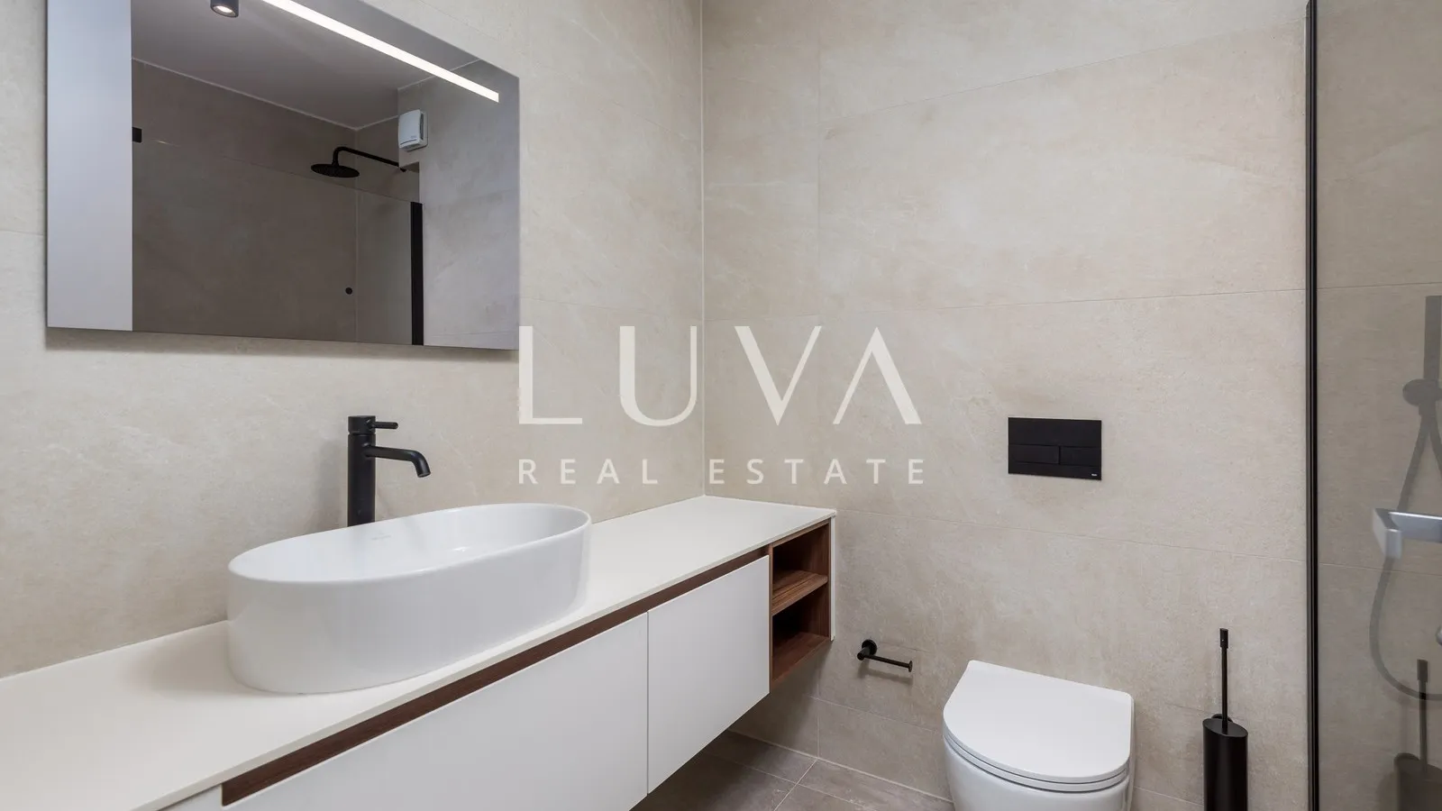 Opatija, luksuzna novogradnja, stan NKP 97,62 m2