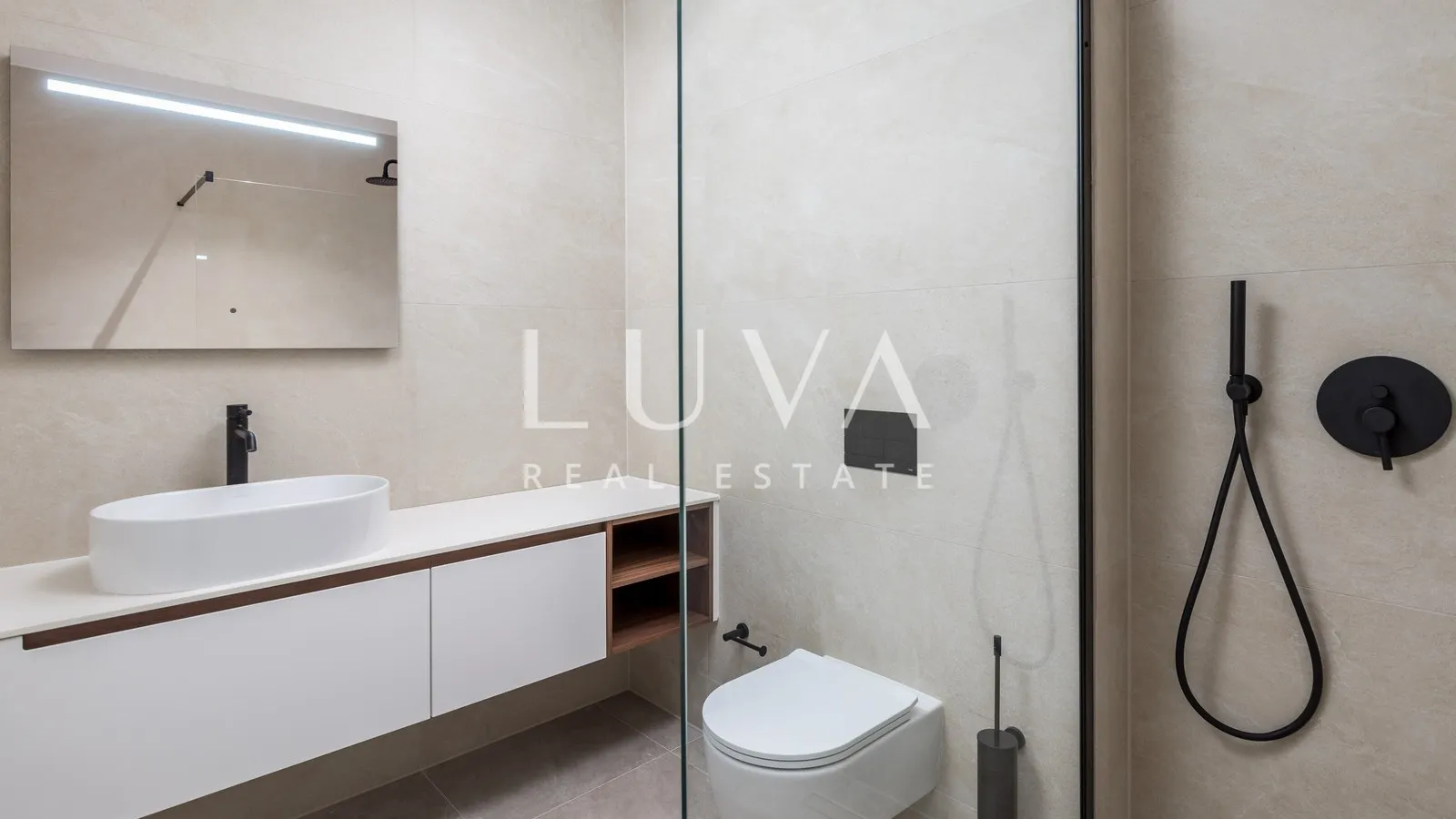 Opatija, luksuzna novogradnja, stan NKP 97,62 m2