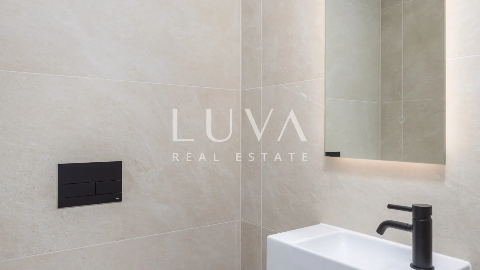 Opatija, luksuzna novogradnja, stan NKP 97,62 m2
