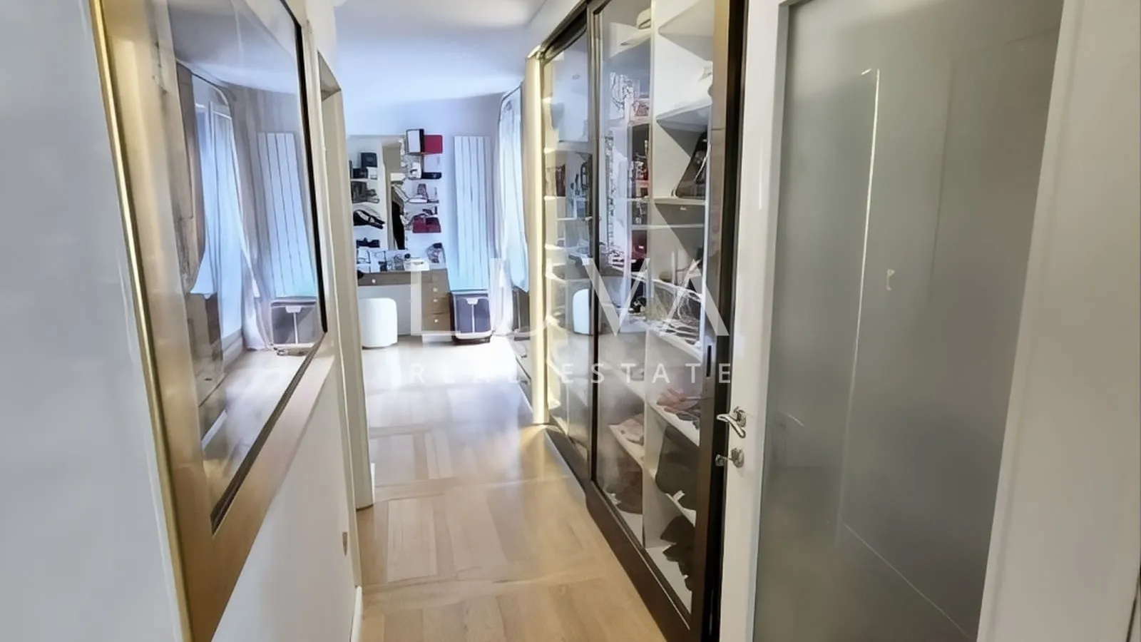 Zagreb, Vrbani, luksuzan penthouse 200m2 na prodaju