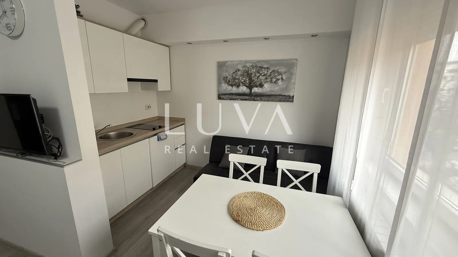 Zagreb, Črnomerec, garsonijera na 2. katu, 27 m²