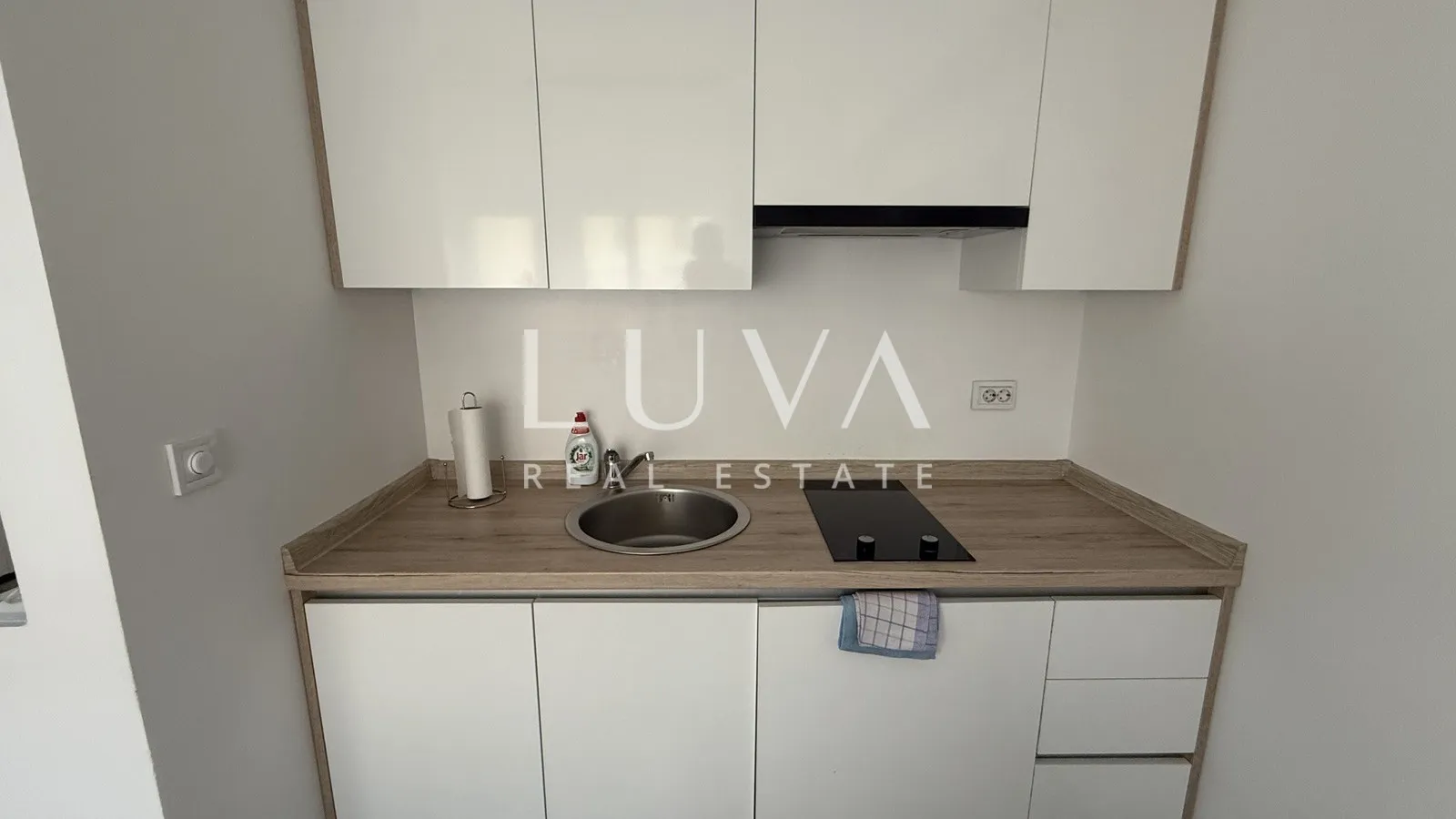 Zagreb, Črnomerec, garsonijera na 2. katu, 27 m²