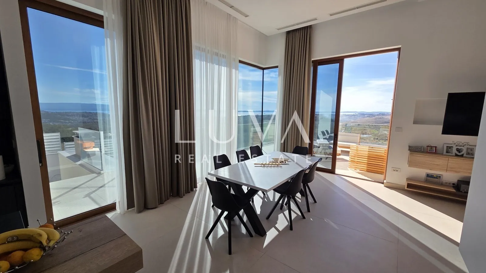 Split, Kučine, luksuzna vila s prekrasnim pogledom na Split, 310 m²