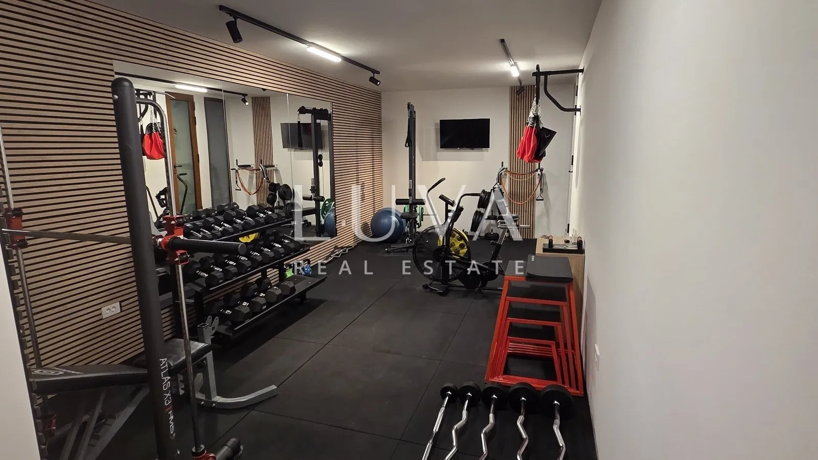 Split, Kučine, luksuzna vila s prekrasnim pogledom na Split, 310 m²