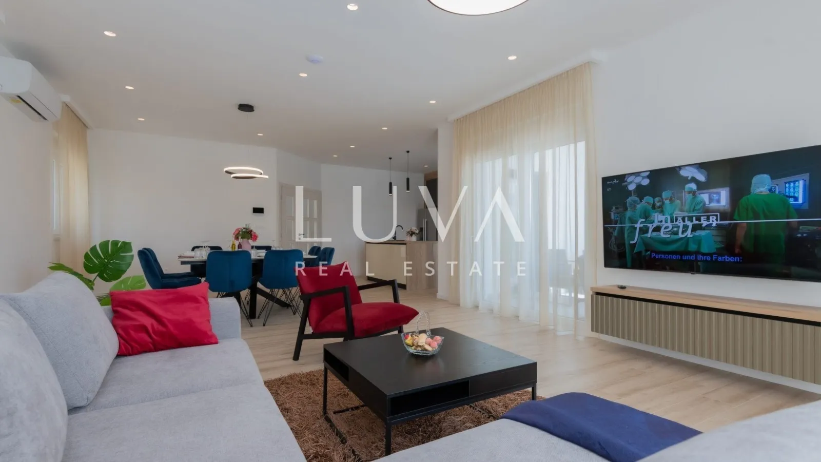 Imotski, modern house with a pool and panoramic view for sale, 165 m2