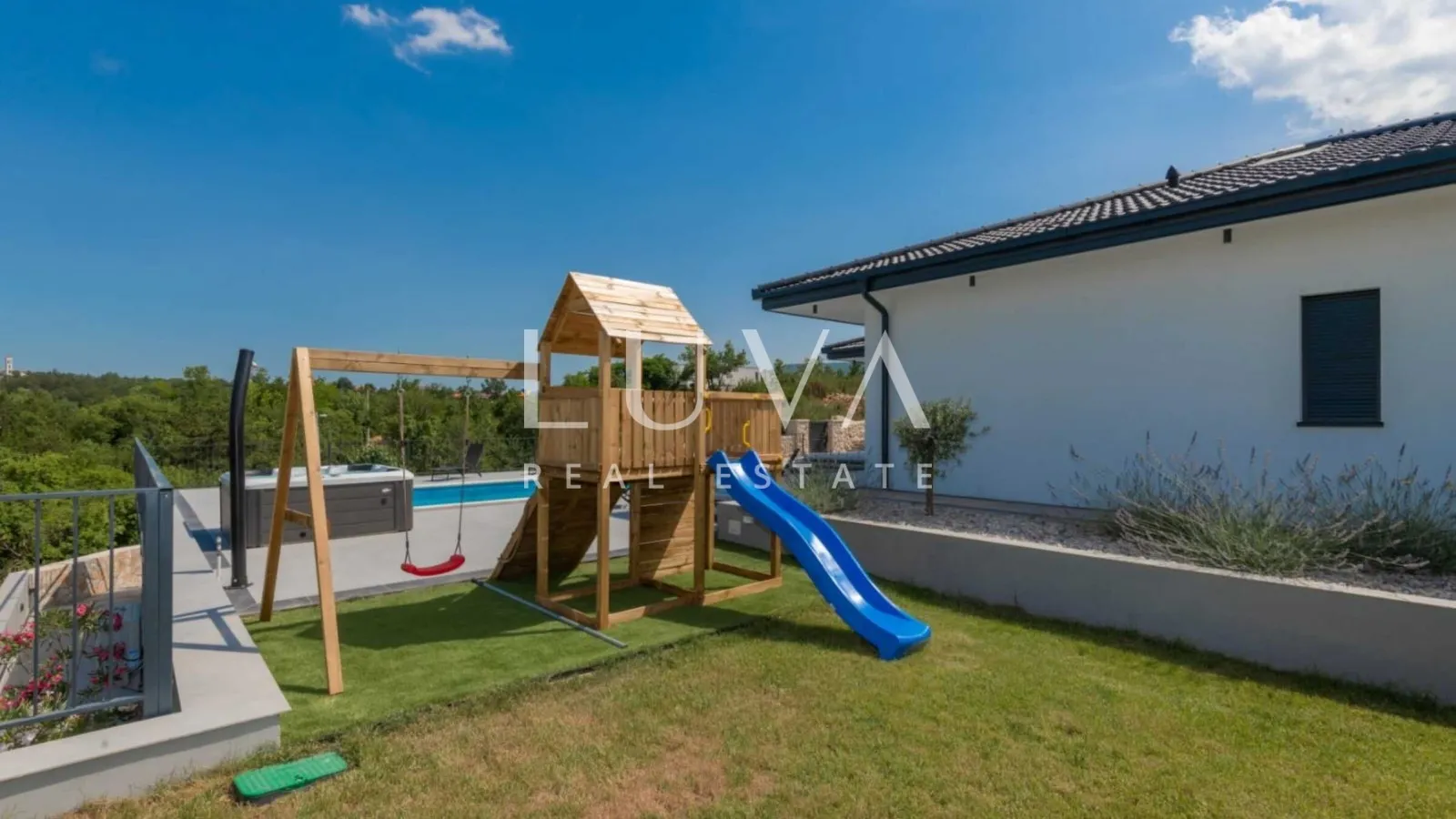 Imotski, modern house with a pool and panoramic view for sale, 165 m2
